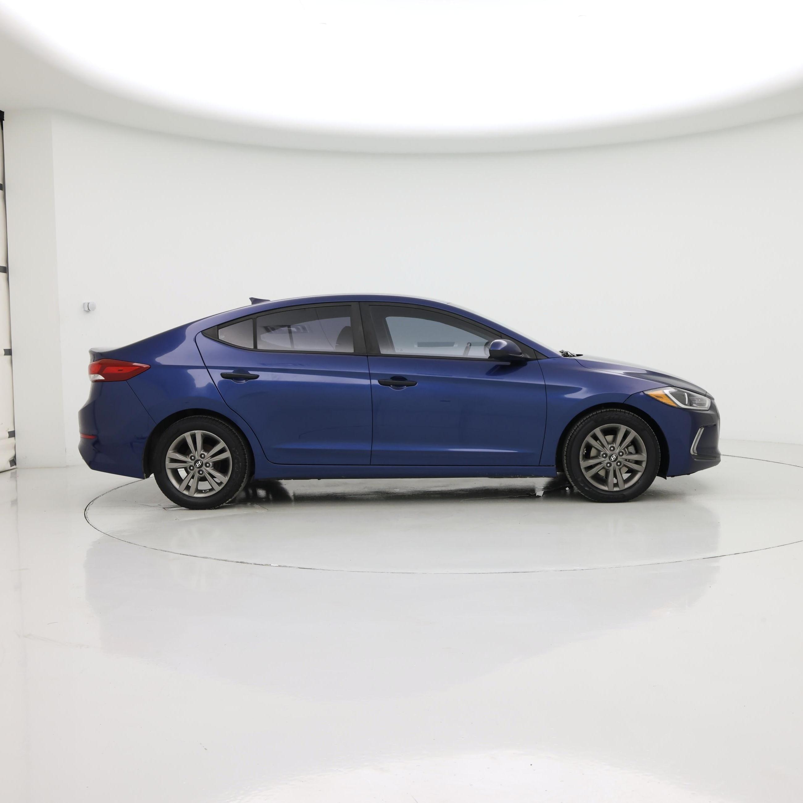 Thumbnail: 2017 Hyundai Elantra - 7