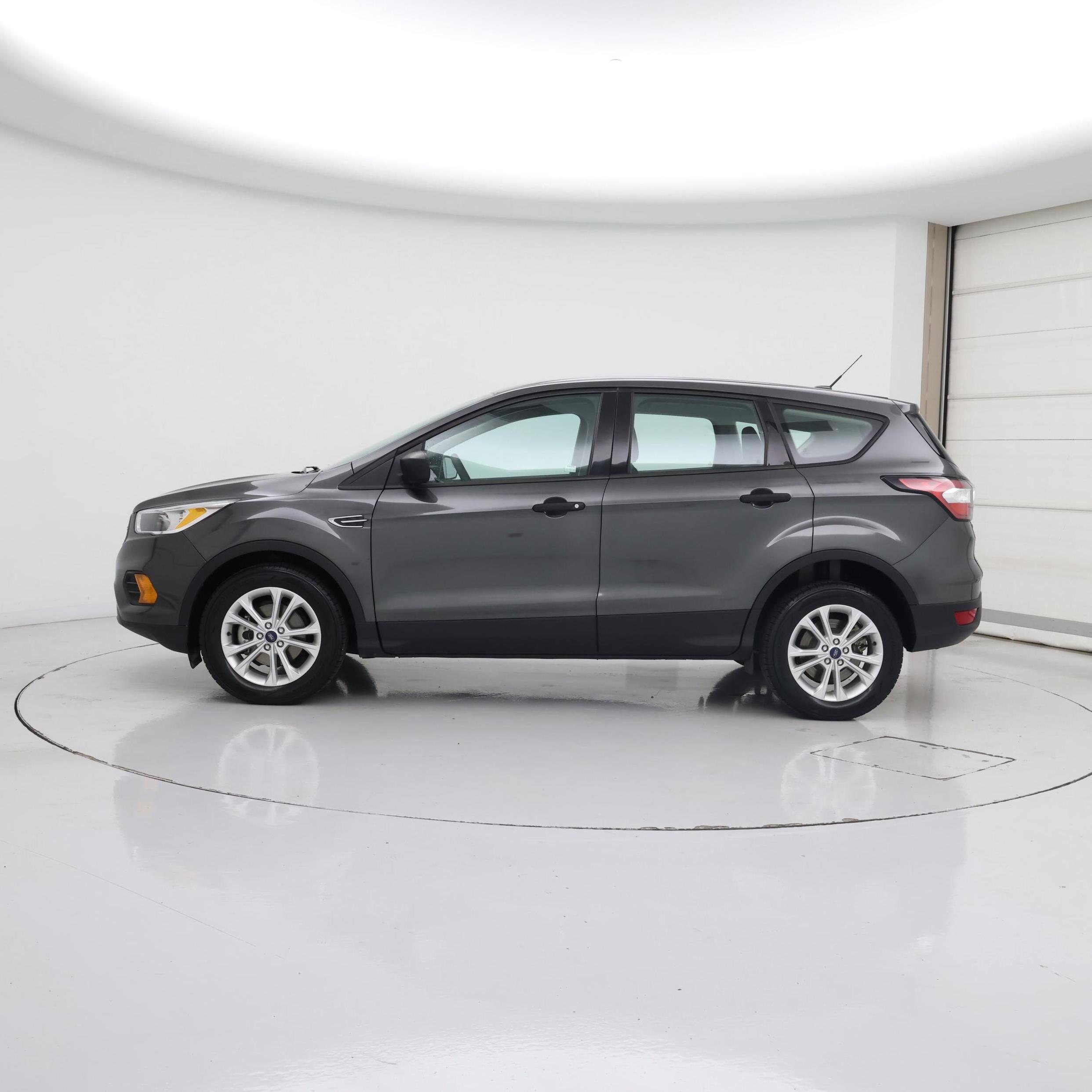 Thumbnail: 2017 Ford Escape - 3