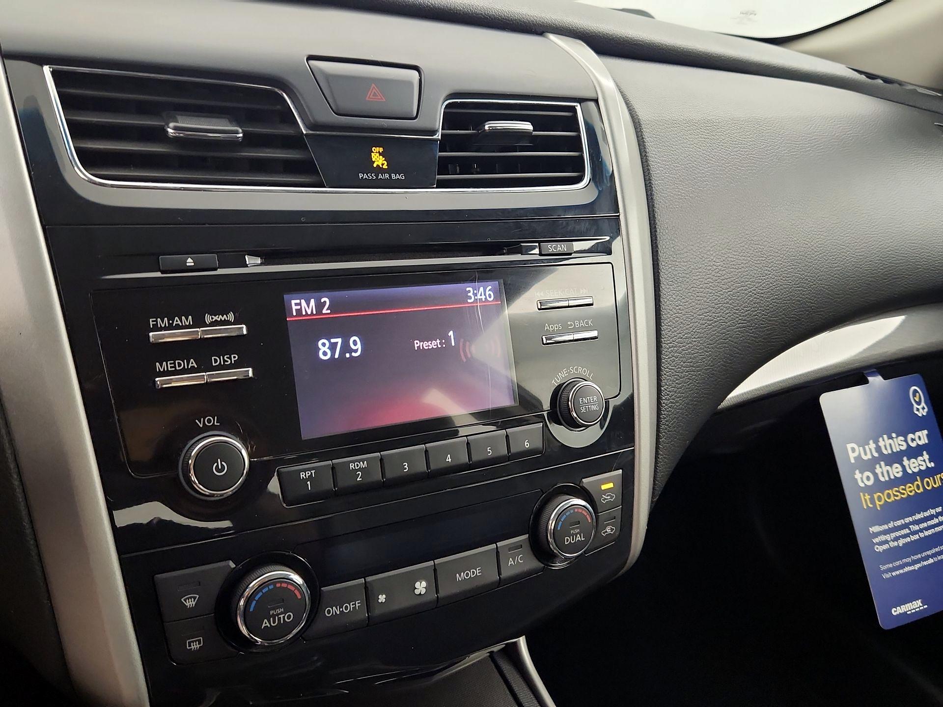 Thumbnail: 2014 Nissan Altima - 15