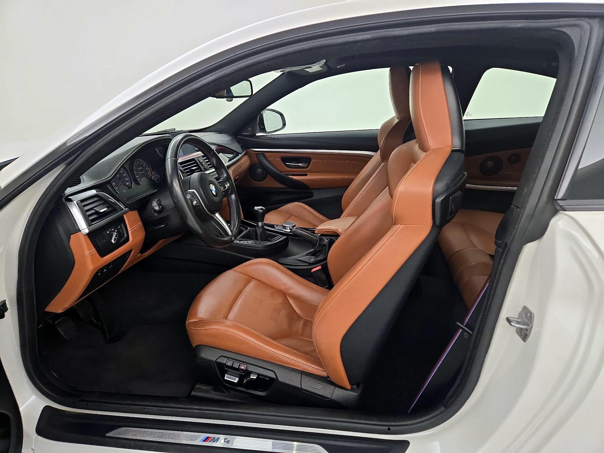 Thumbnail: 2020 BMW M4 - 11