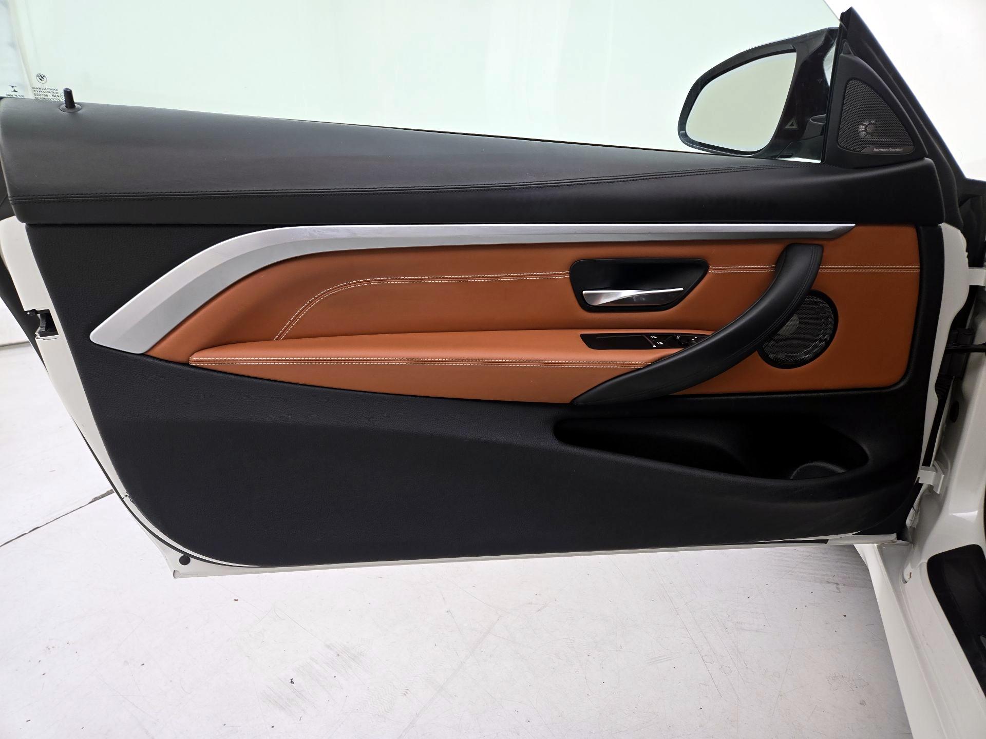 Thumbnail: 2020 BMW M4 - 12