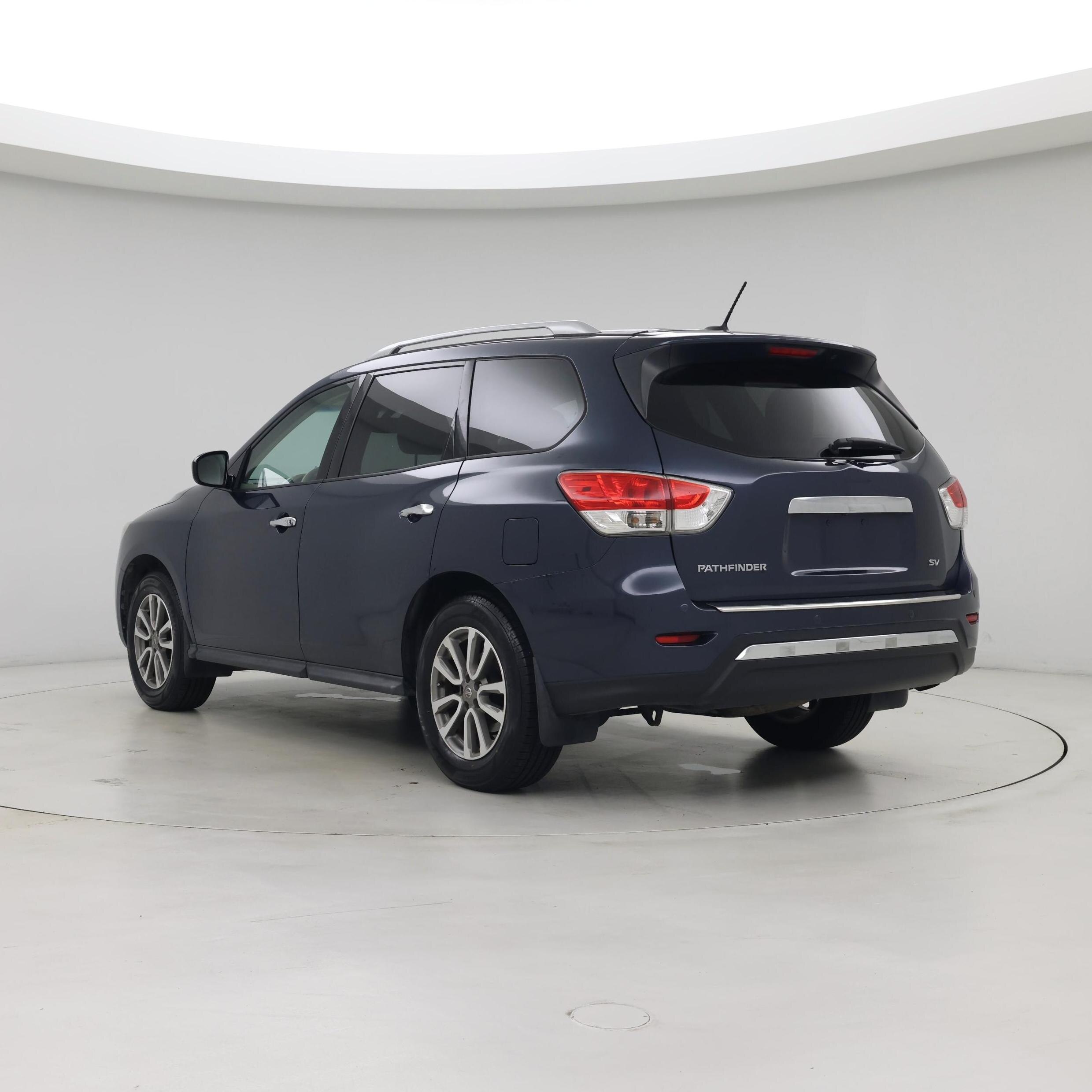 Thumbnail: 2015 Nissan Pathfinder - 2