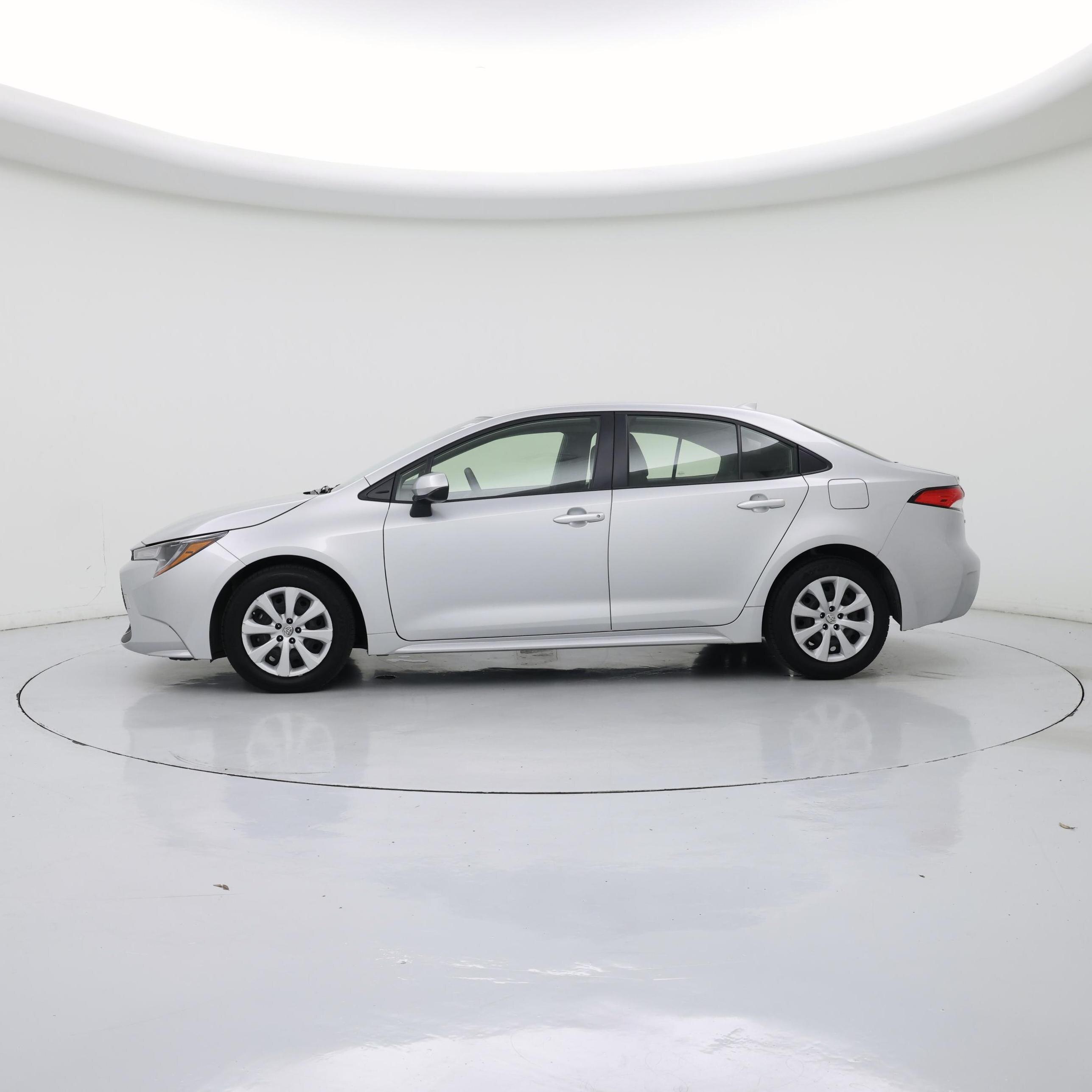 Thumbnail: 2022 Toyota Corolla - 3