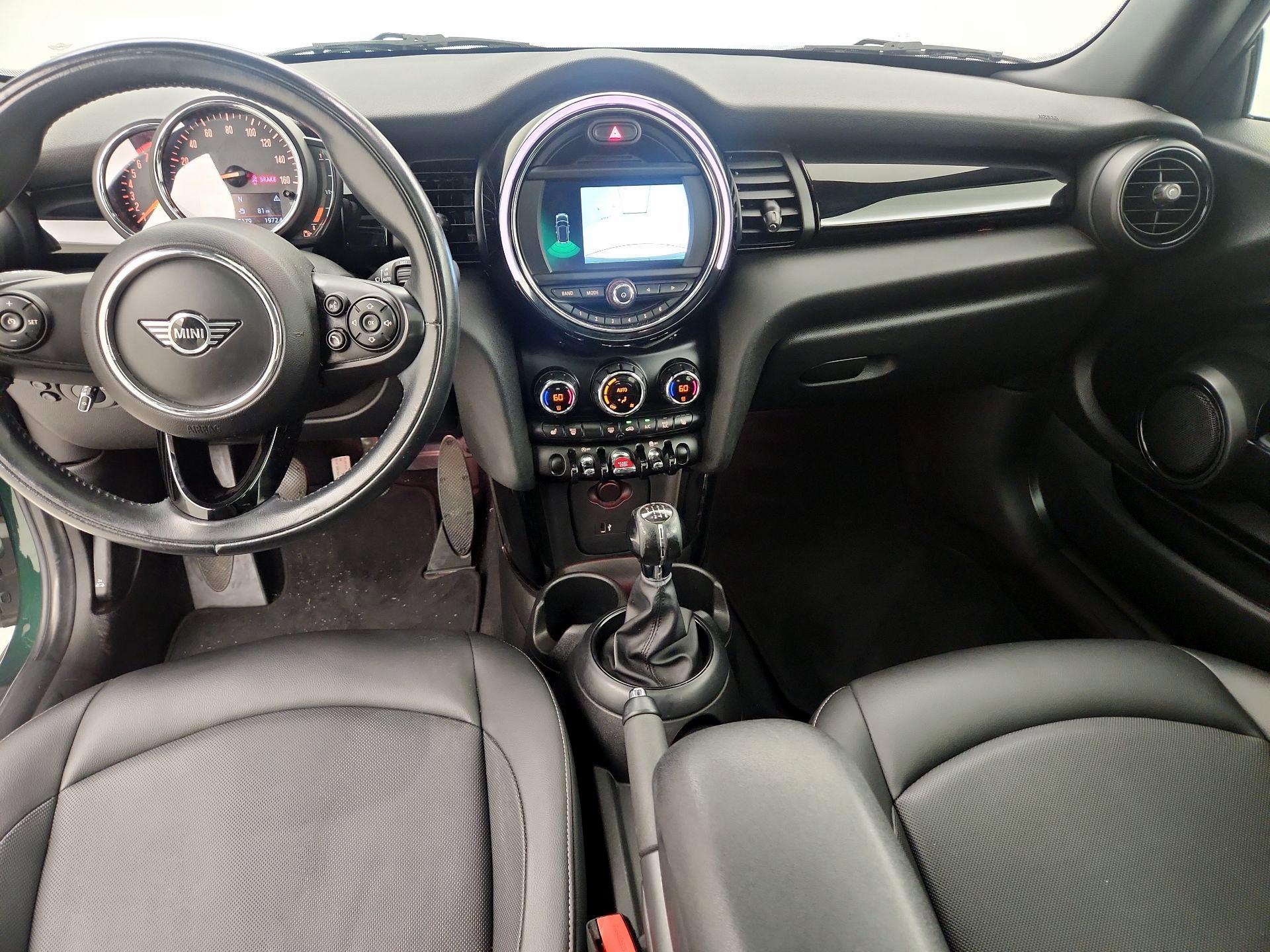 Thumbnail: 2019 MINI Cooper Hardtop - 9