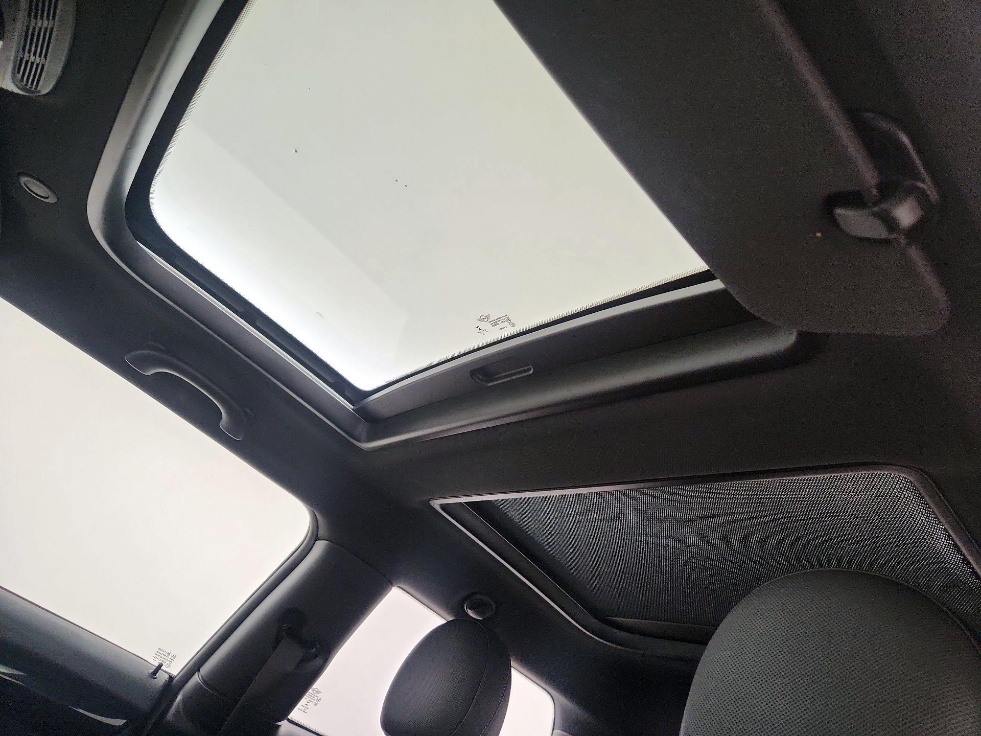 Thumbnail: 2019 MINI Cooper Hardtop - 19
