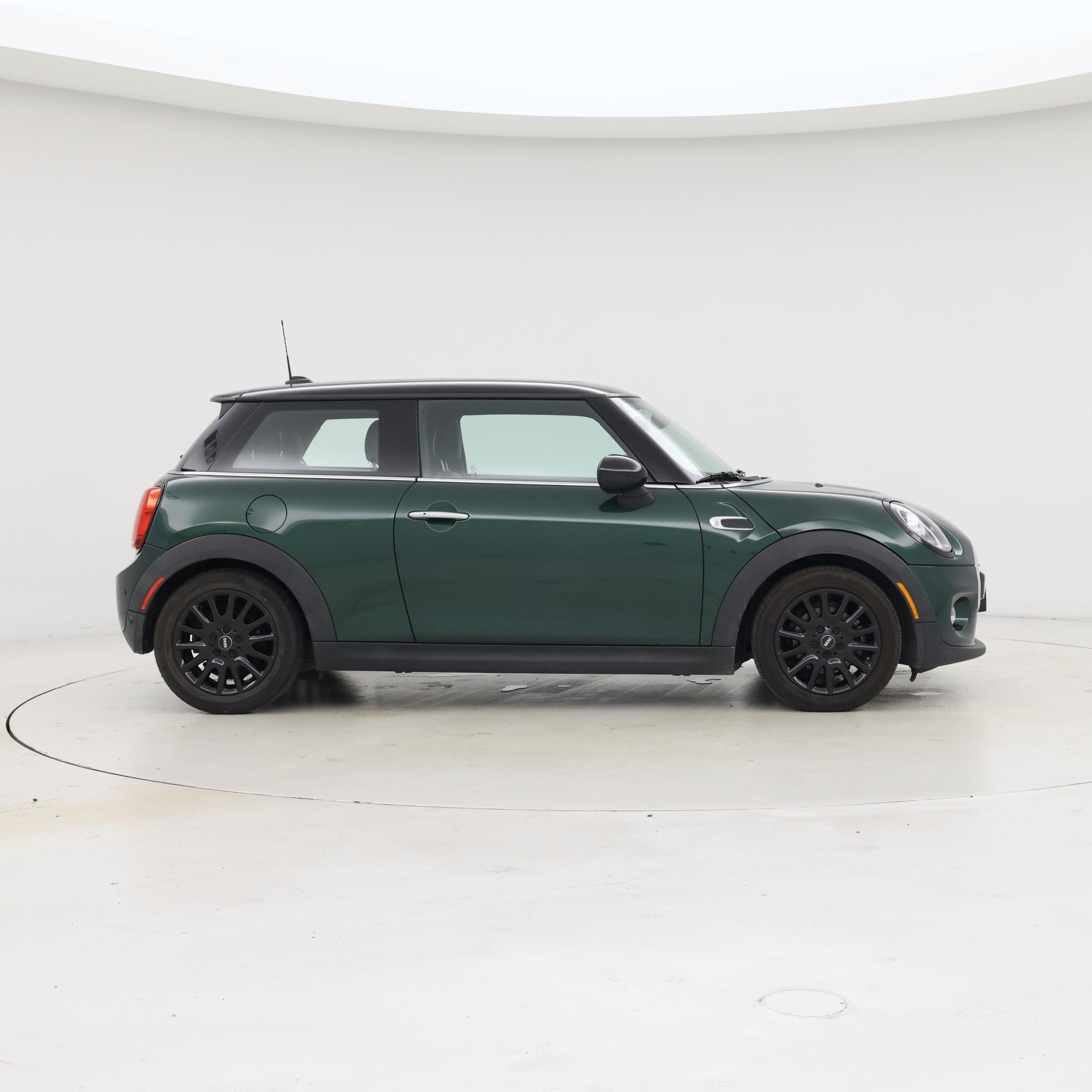 Thumbnail: 2019 MINI Cooper Hardtop - 7