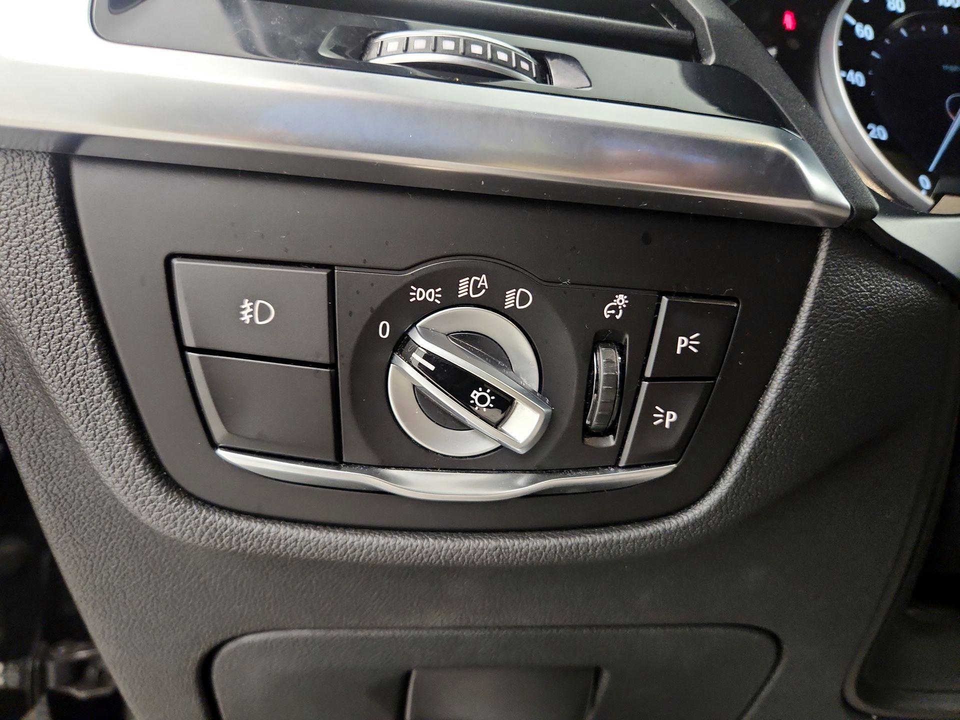 Thumbnail: 2019 BMW X3 - 13