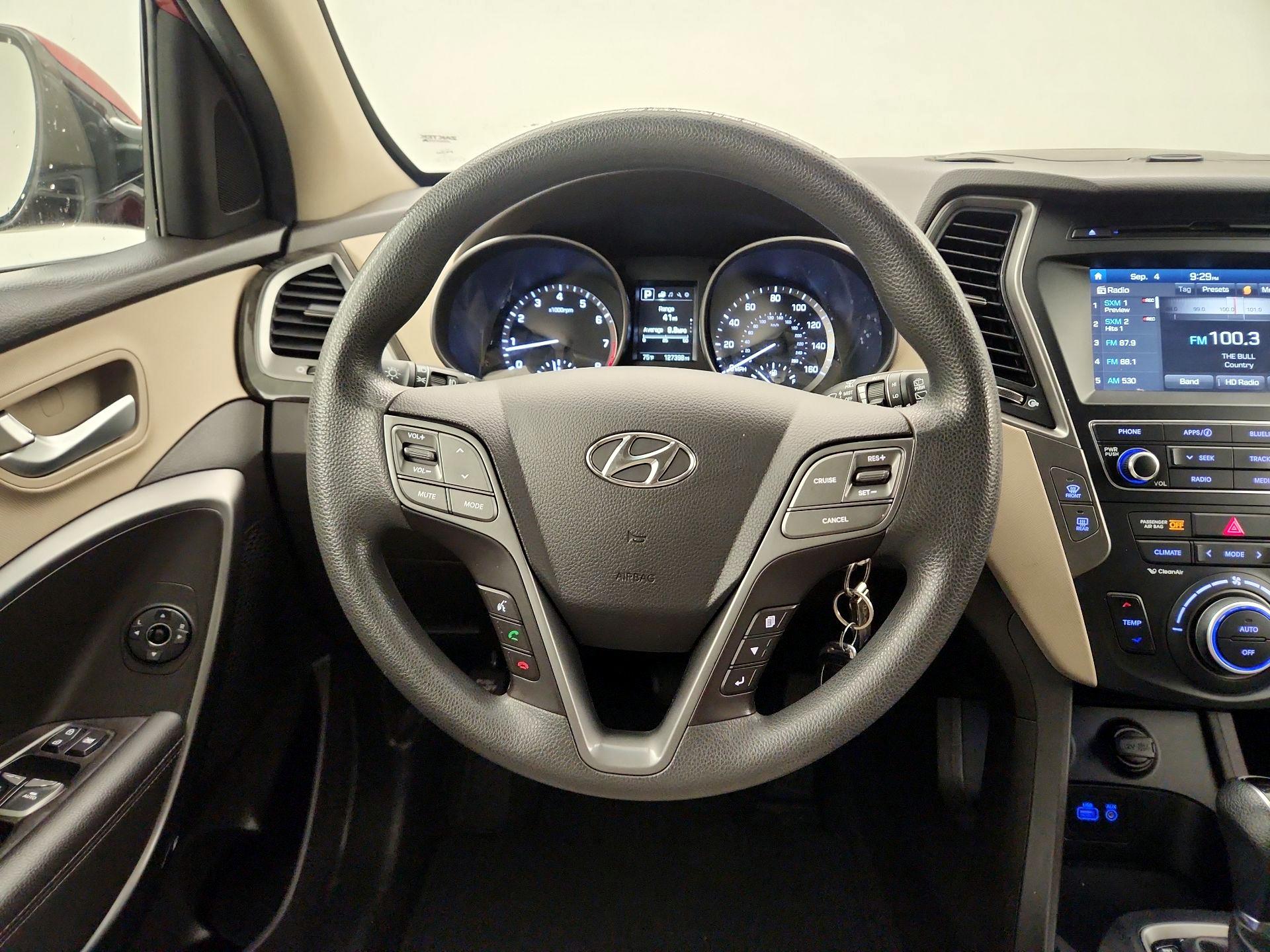 Thumbnail: 2017 Hyundai Santa Fe - 10