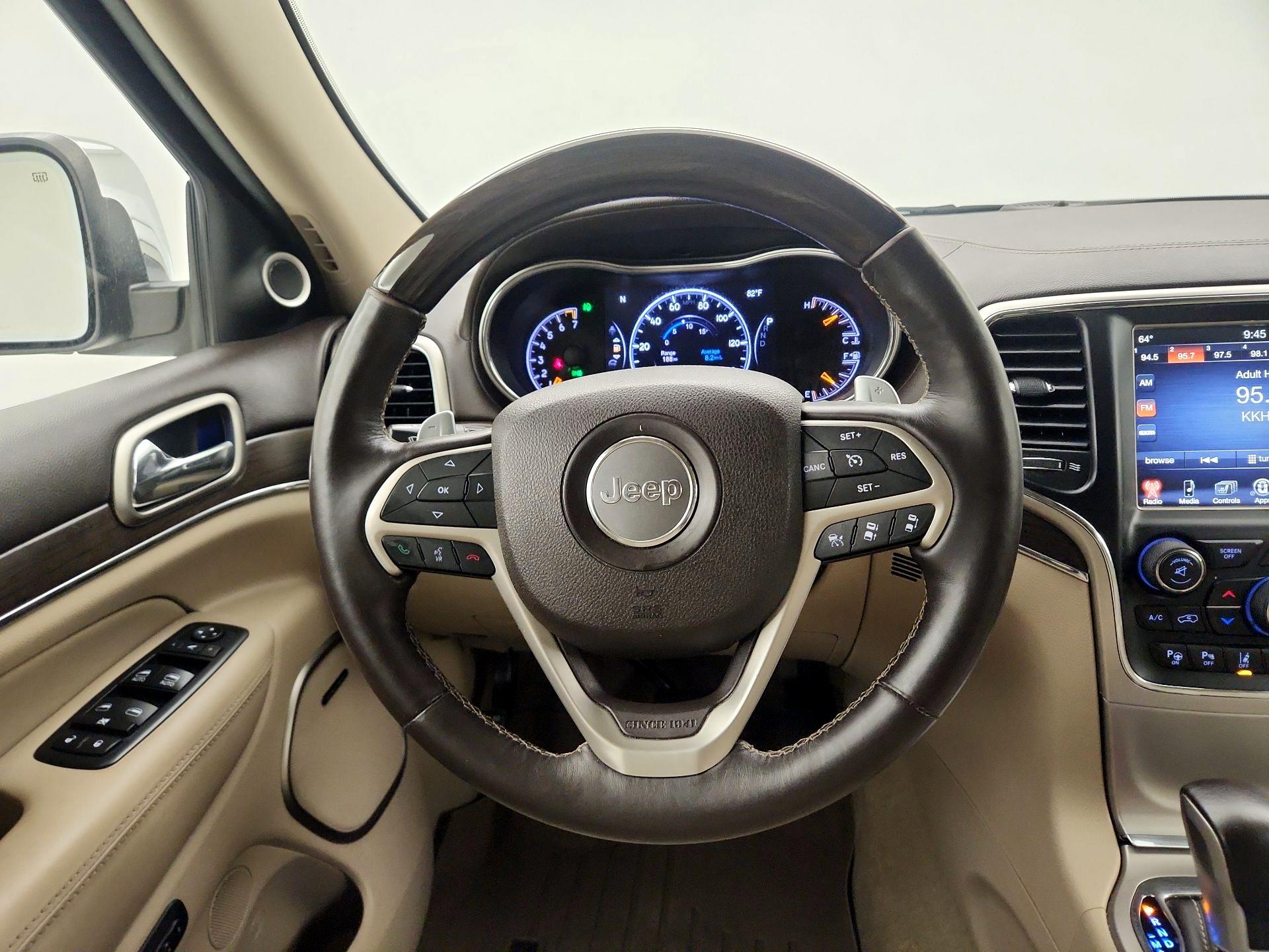 Thumbnail: 2017 Jeep Grand Cherokee - 10