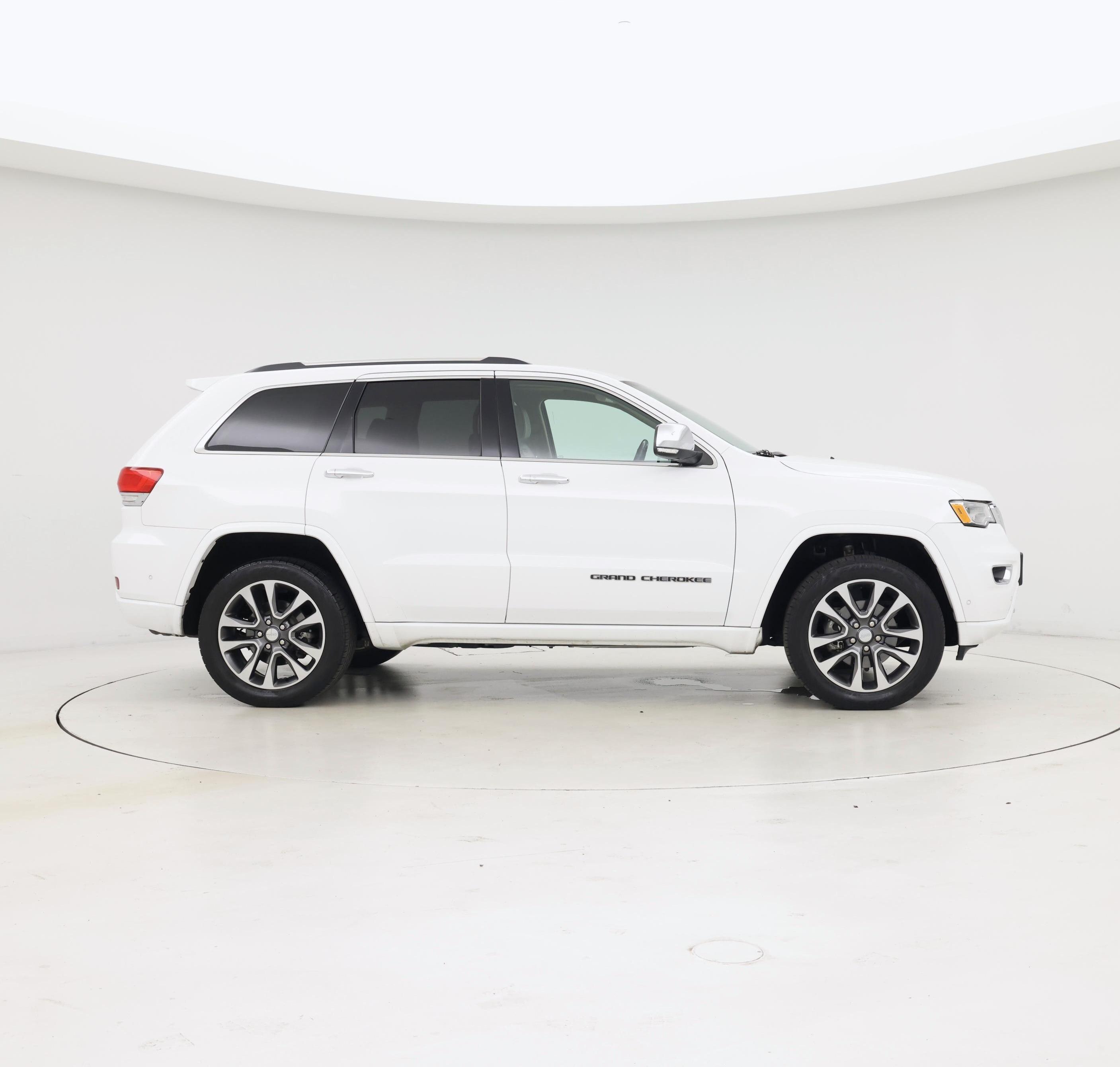 Thumbnail: 2017 Jeep Grand Cherokee - 7