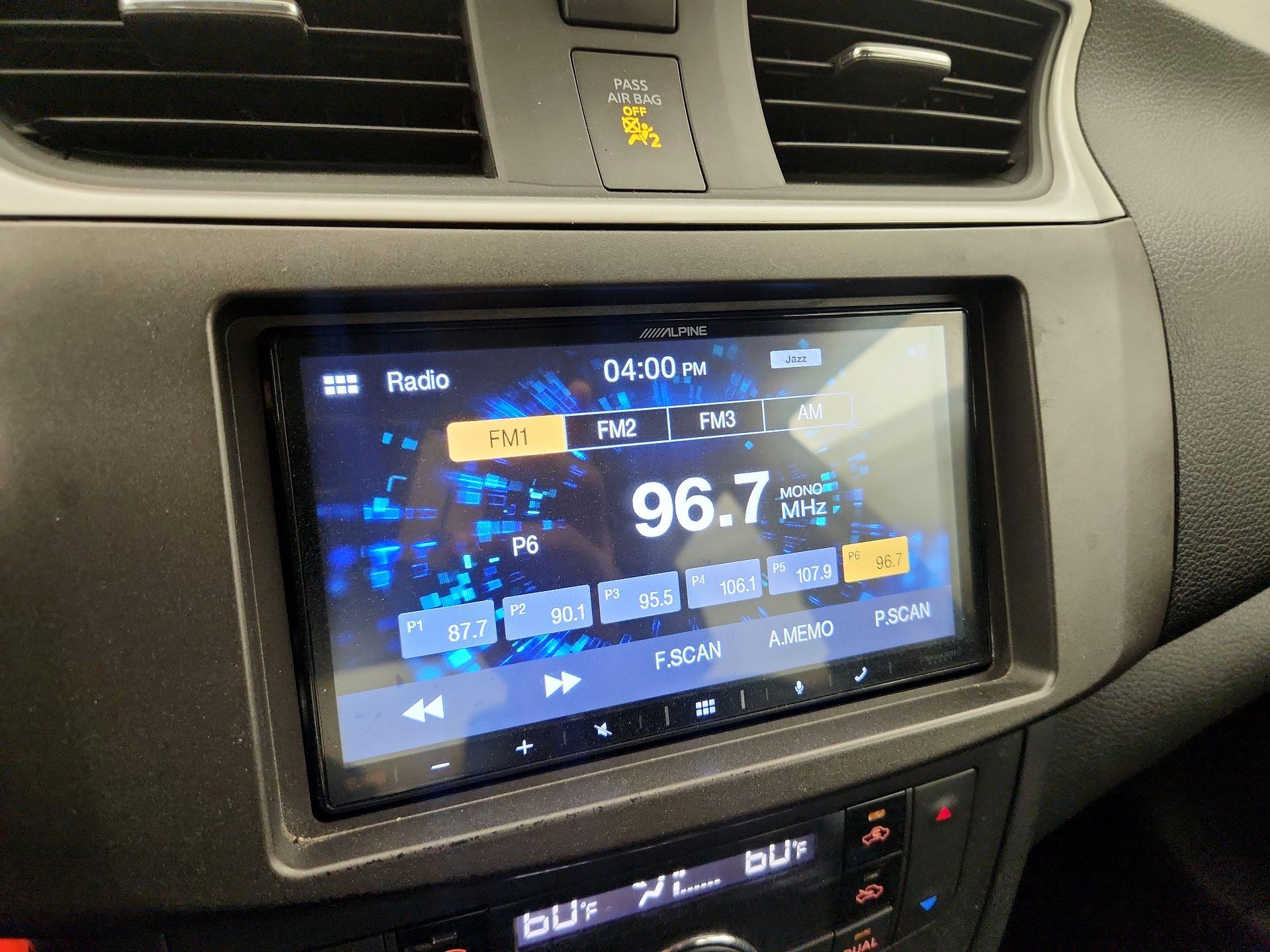Thumbnail: 2019 Nissan Sentra - 15