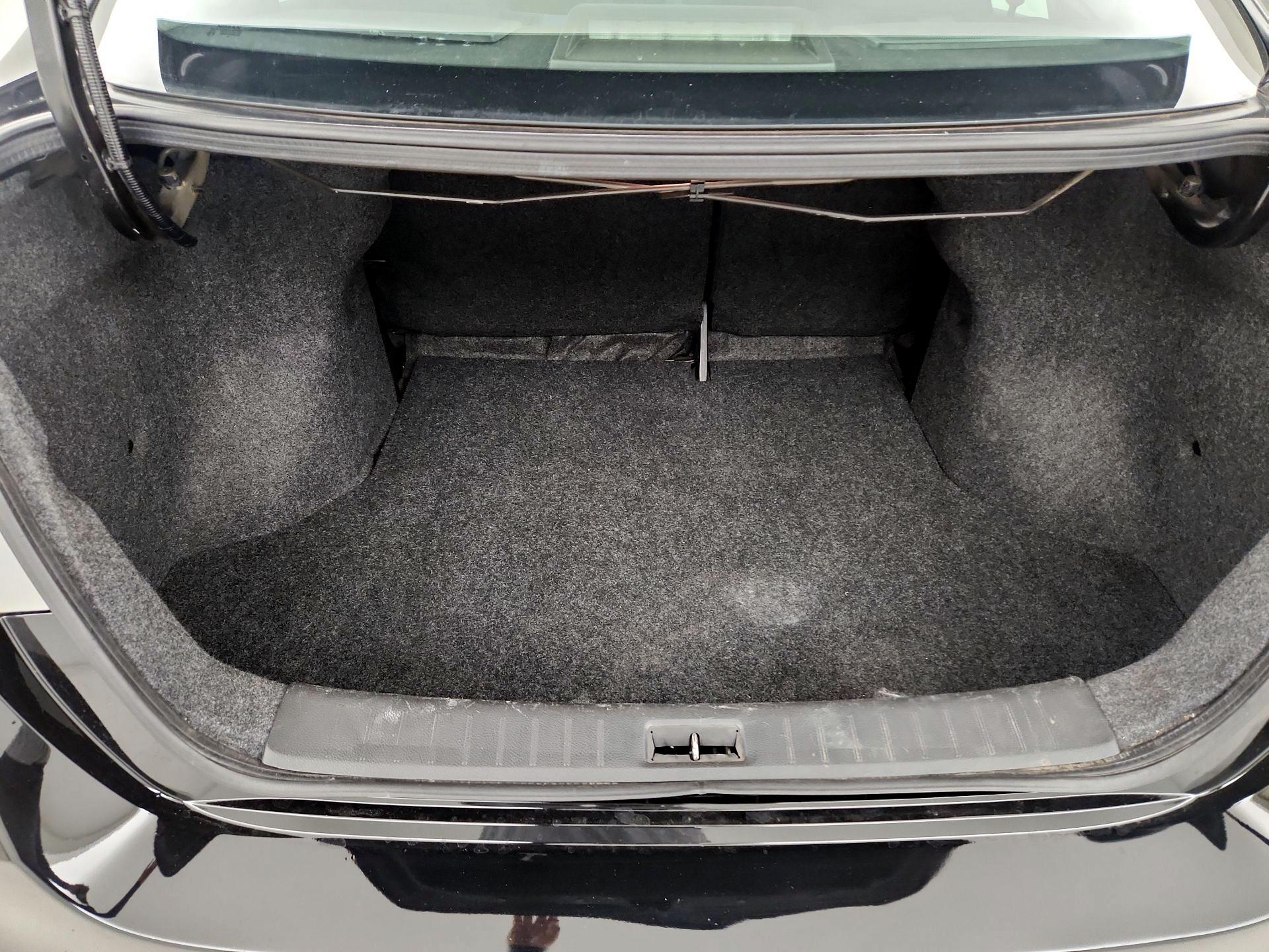 Thumbnail: 2019 Nissan Sentra - 20