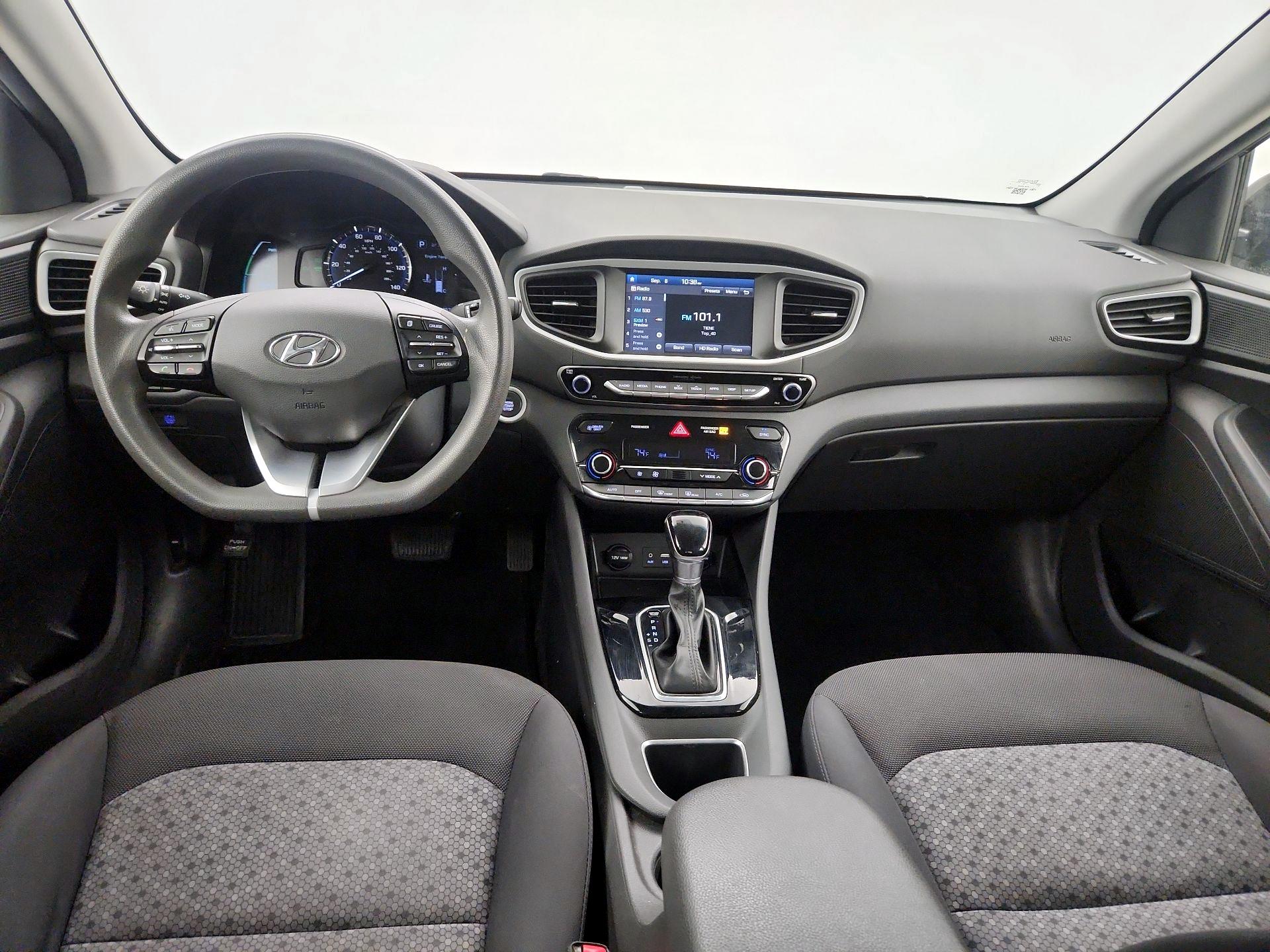Thumbnail: 2018 Hyundai Ioniq - 9