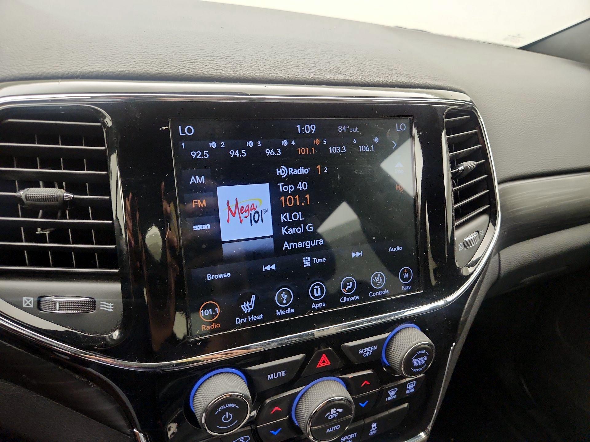 Thumbnail: 2019 Jeep Grand Cherokee - 16