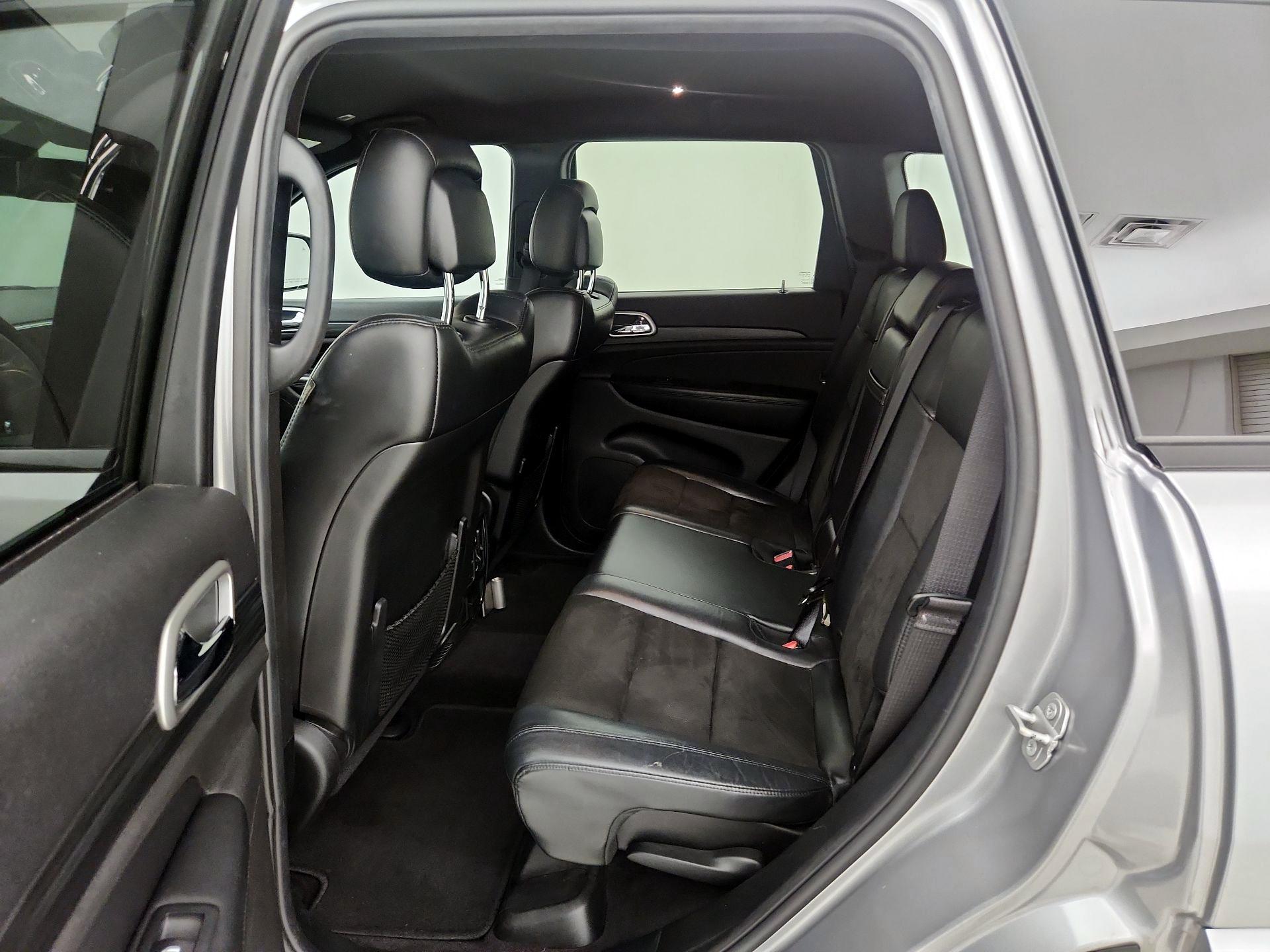 Thumbnail: 2019 Jeep Grand Cherokee - 20