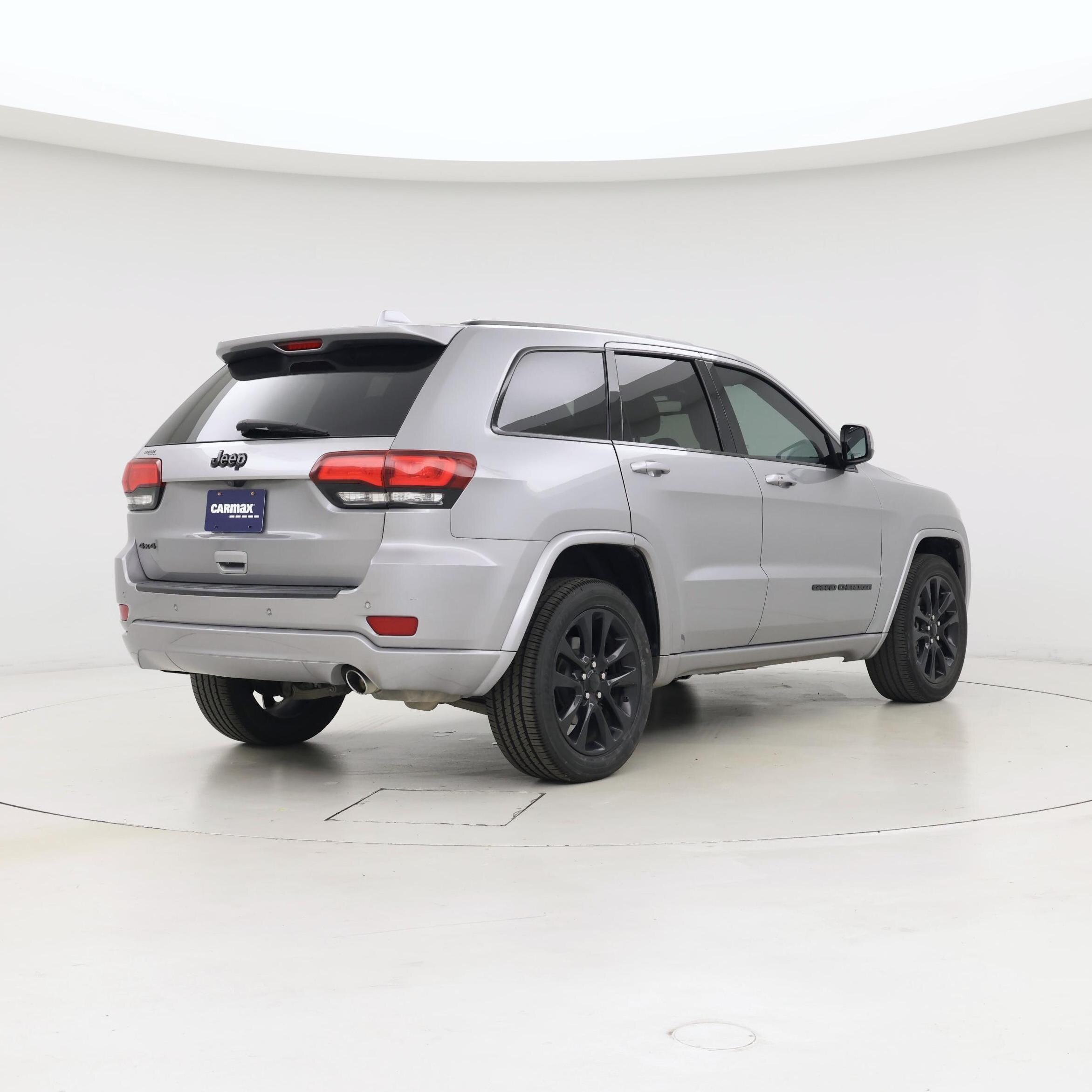 Thumbnail: 2019 Jeep Grand Cherokee - 8