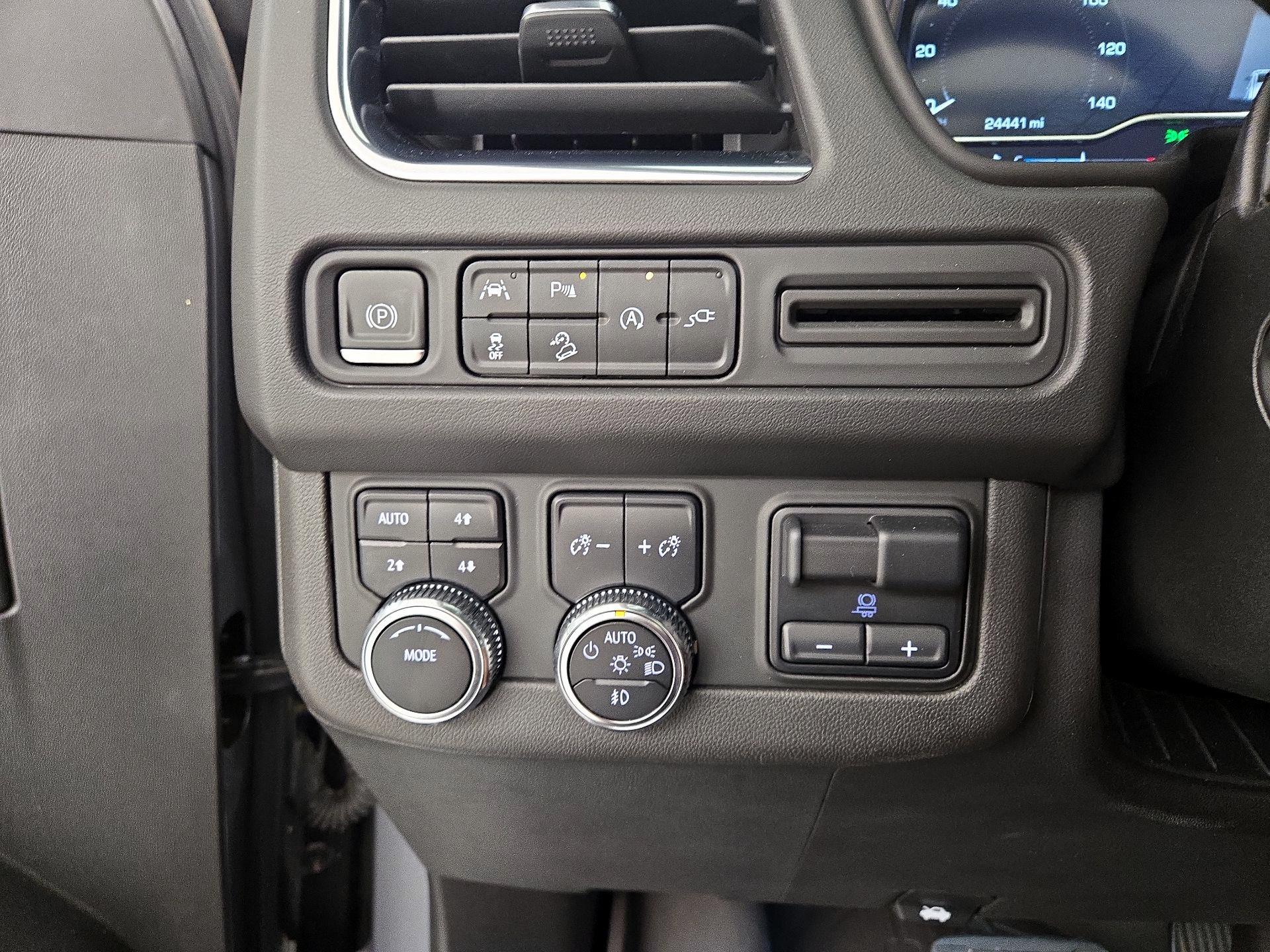 Thumbnail: 2022 GMC Yukon - 13