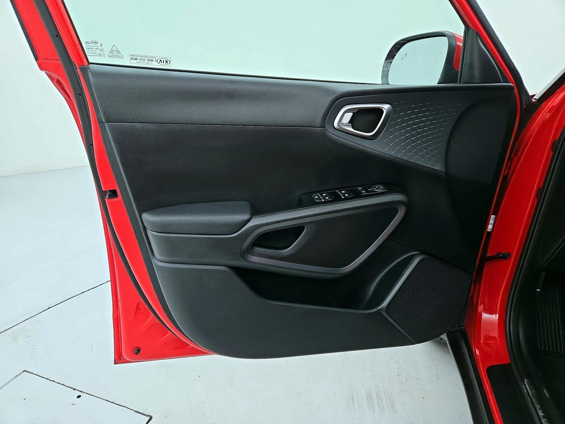 Thumbnail: 2021 Kia Soul - 12