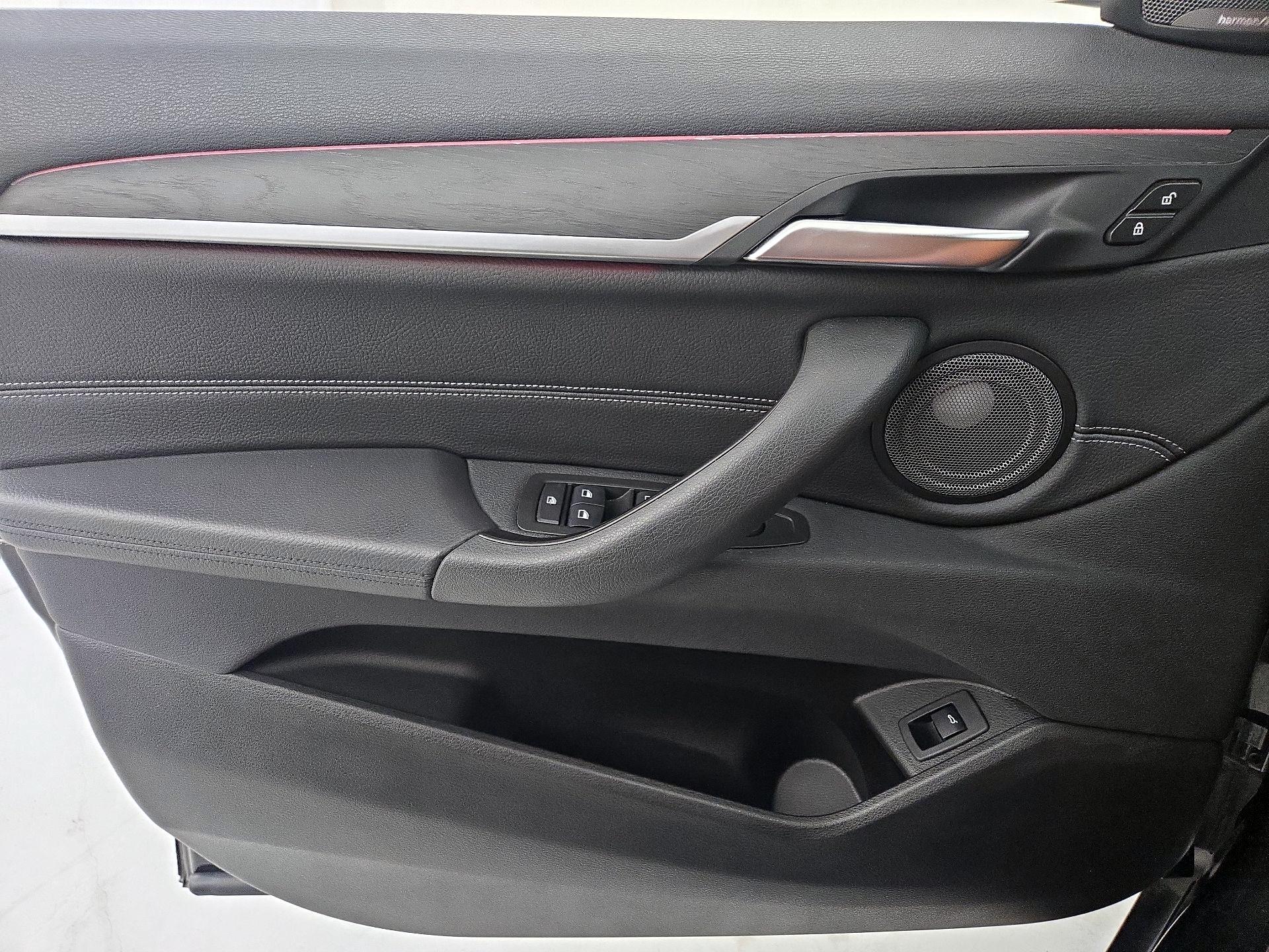 Thumbnail: 2021 BMW X2 - 12