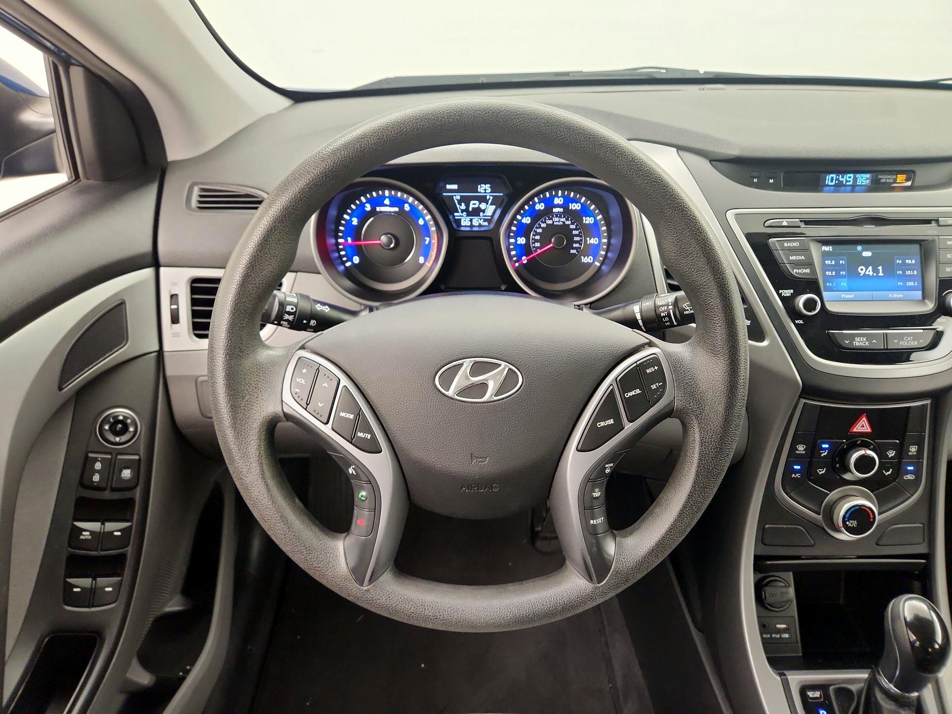 Thumbnail: 2015 Hyundai Elantra - 10