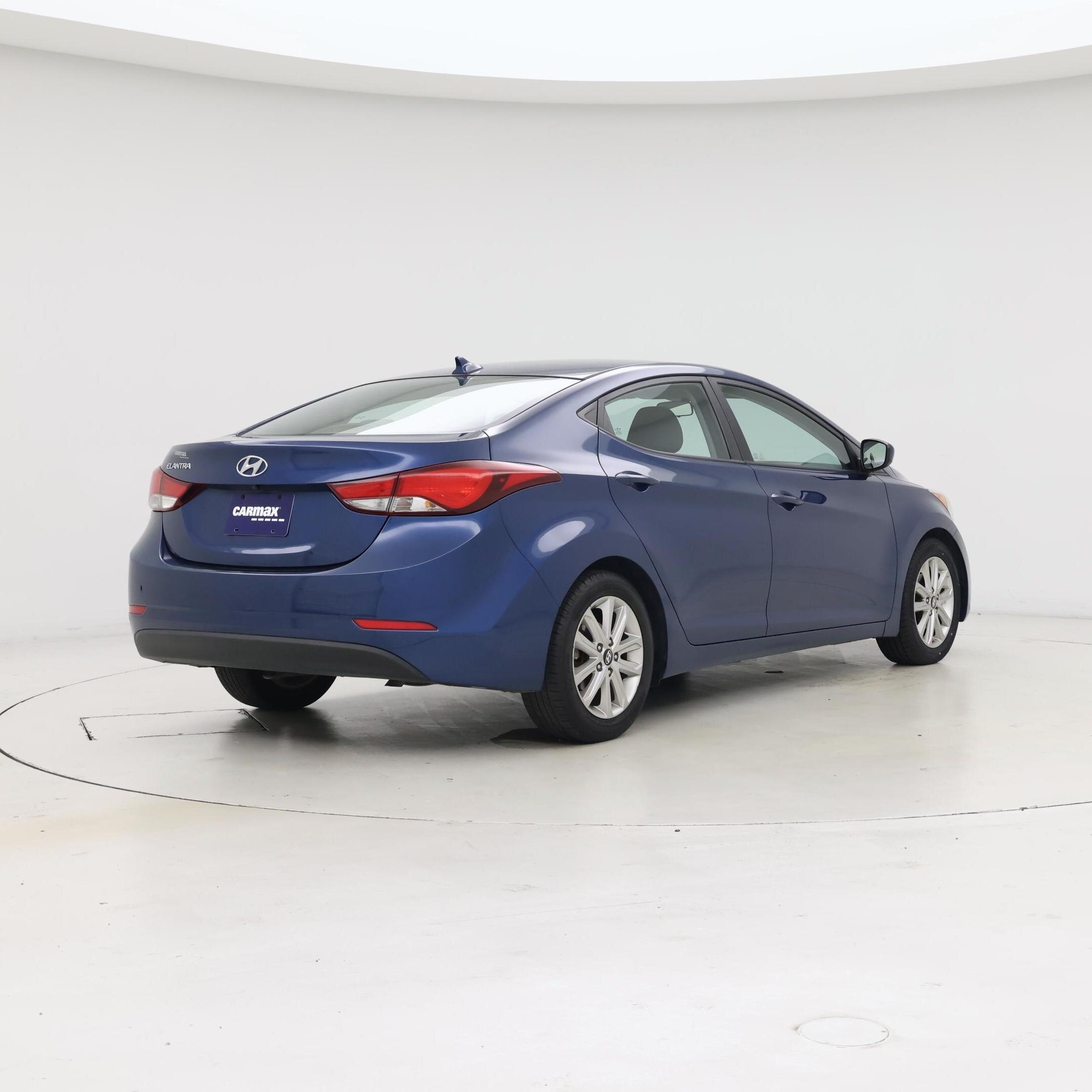 Thumbnail: 2015 Hyundai Elantra - 8