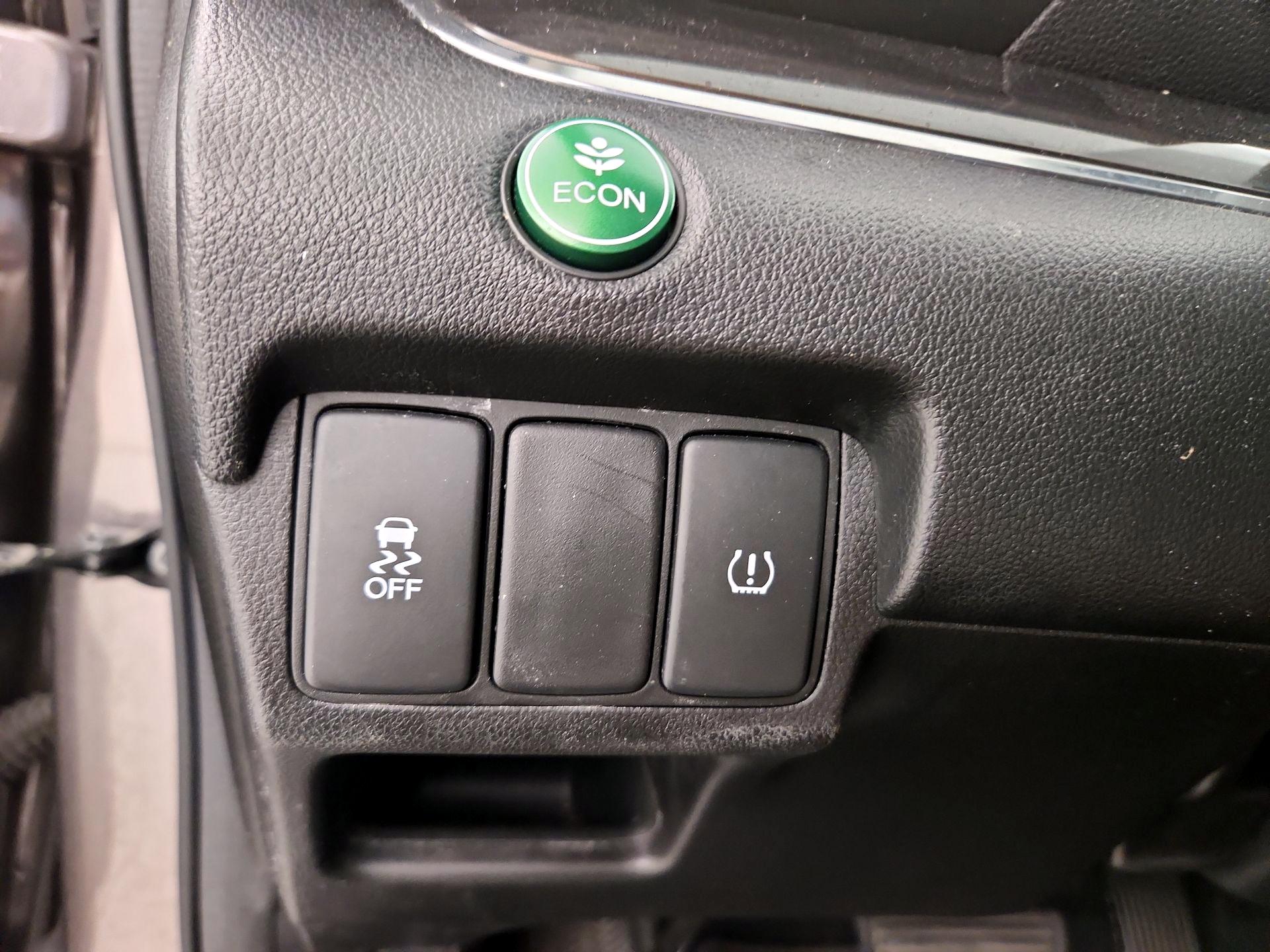 Thumbnail: 2015 Honda CR-V - 13