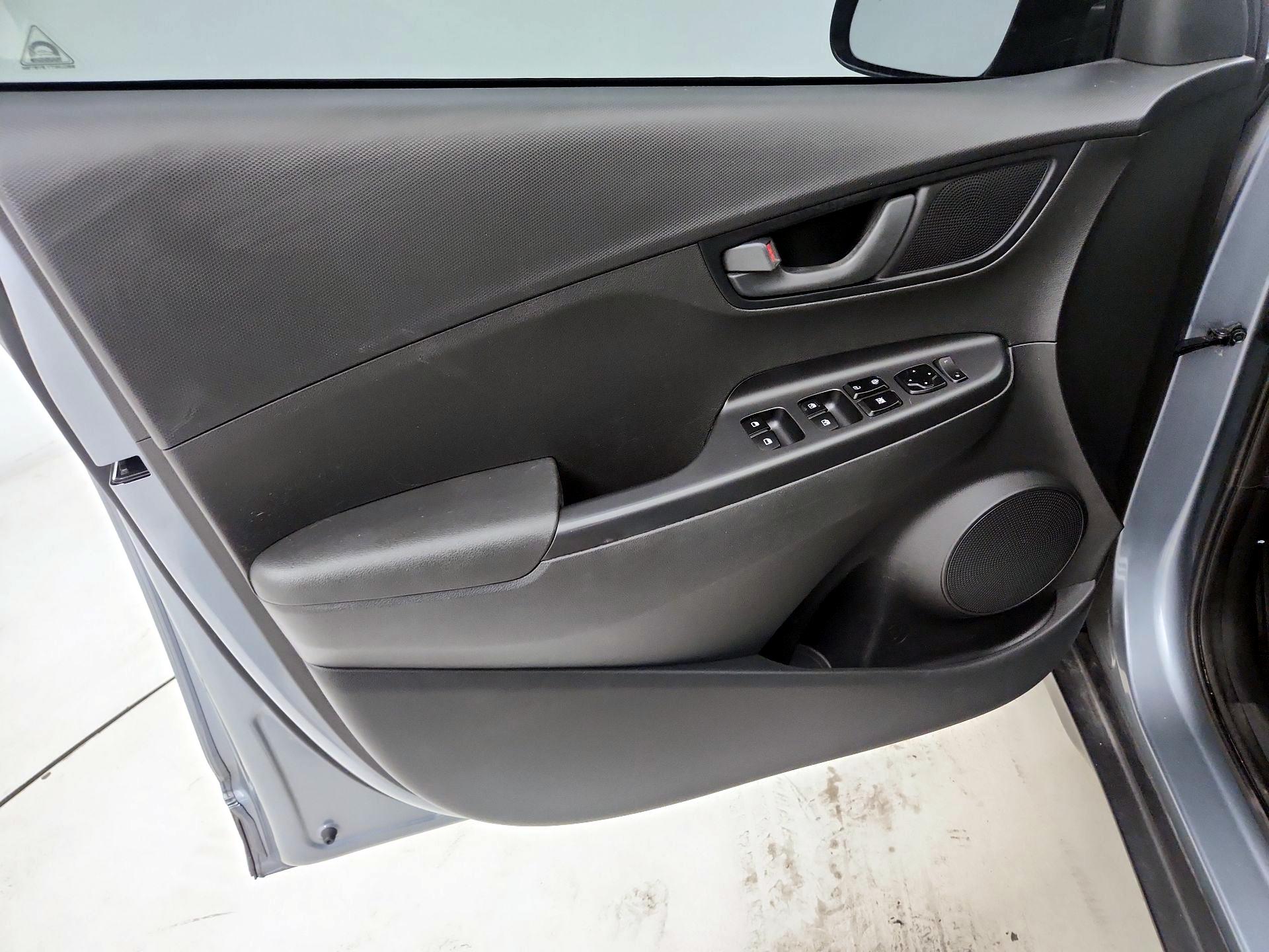 Thumbnail: 2019 Hyundai Kona - 12