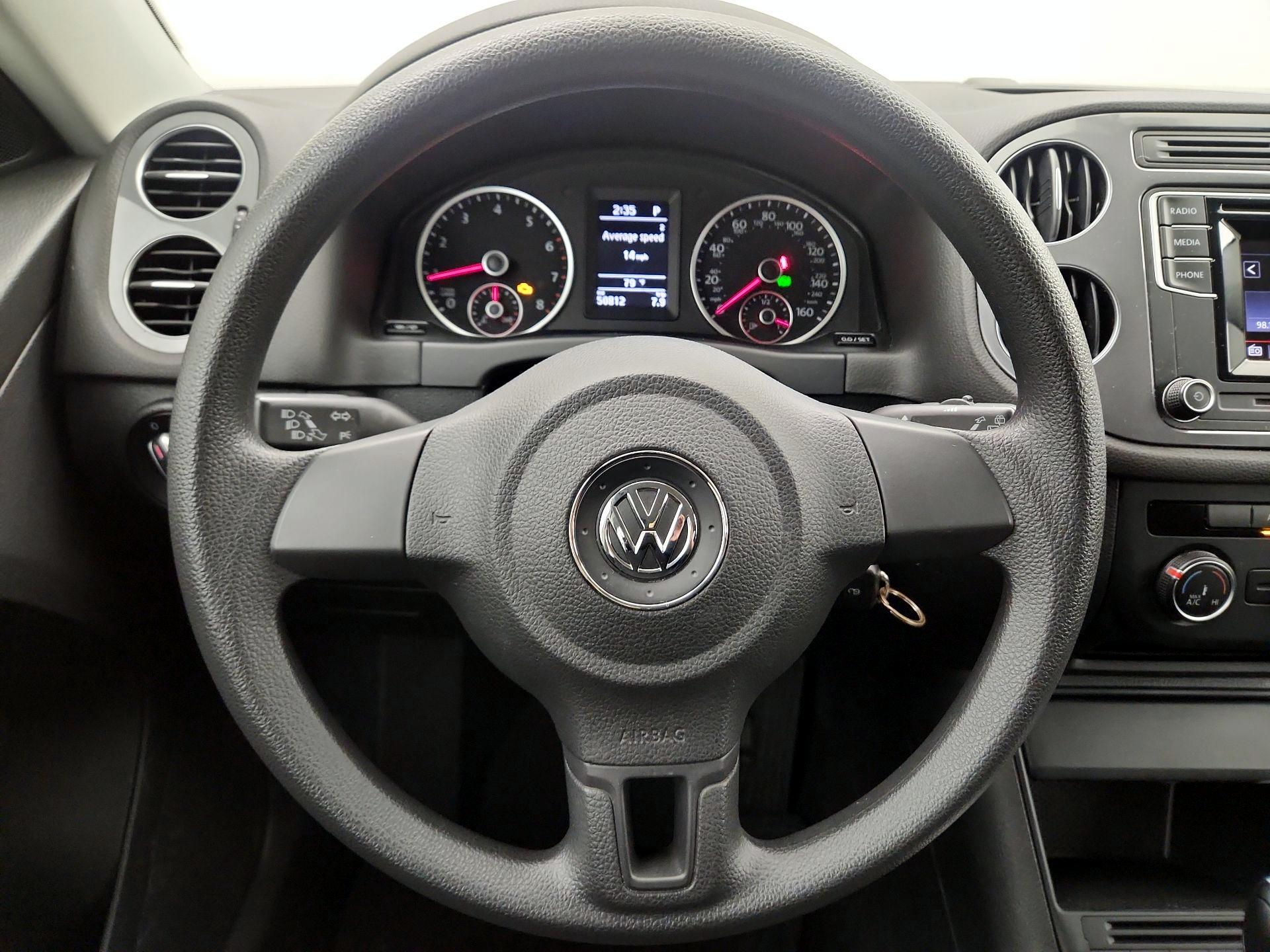 Thumbnail: 2017 Volkswagen Tiguan - 10