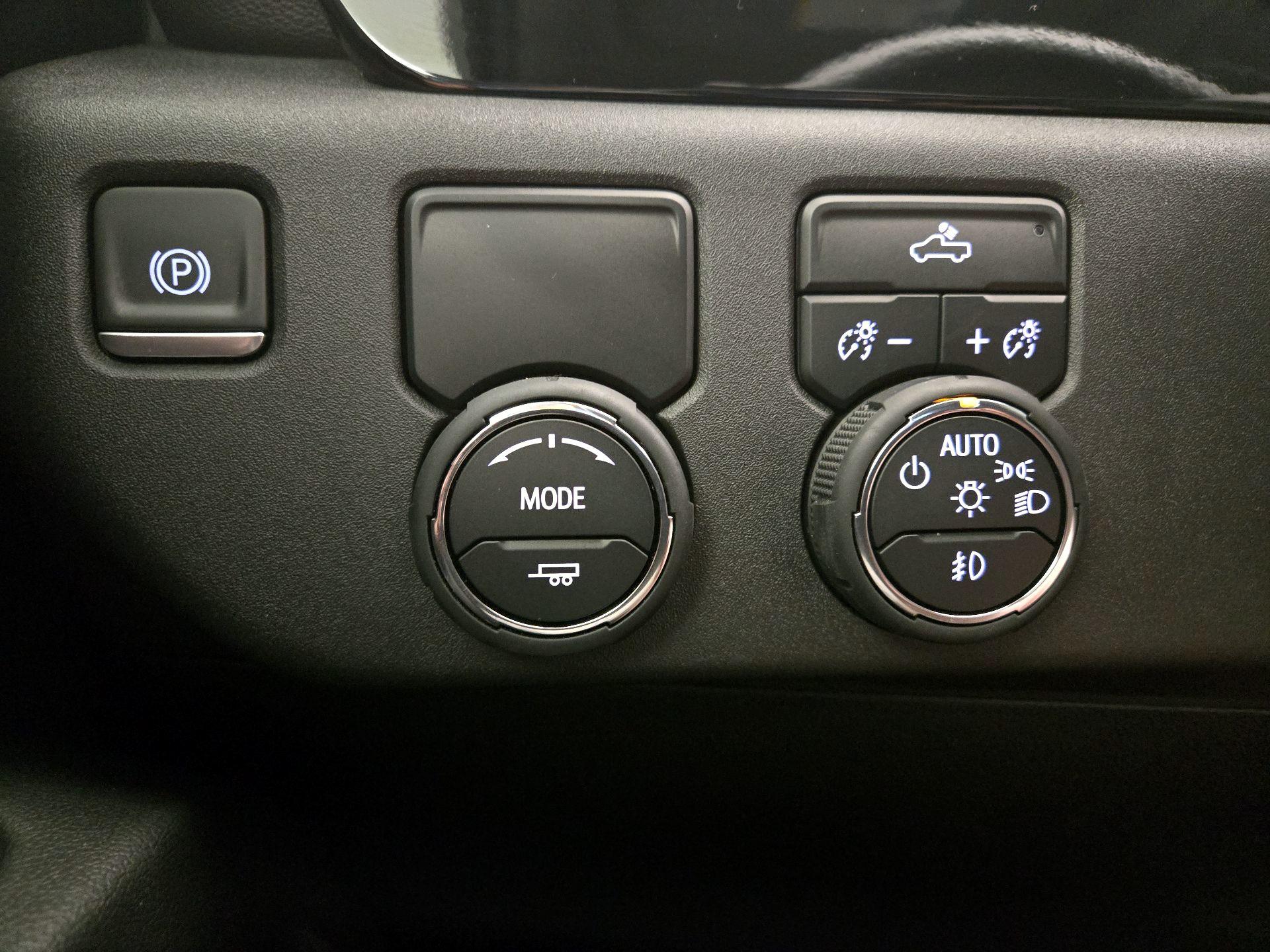 Thumbnail: 2025 Chevrolet Silverado 1500 - 13