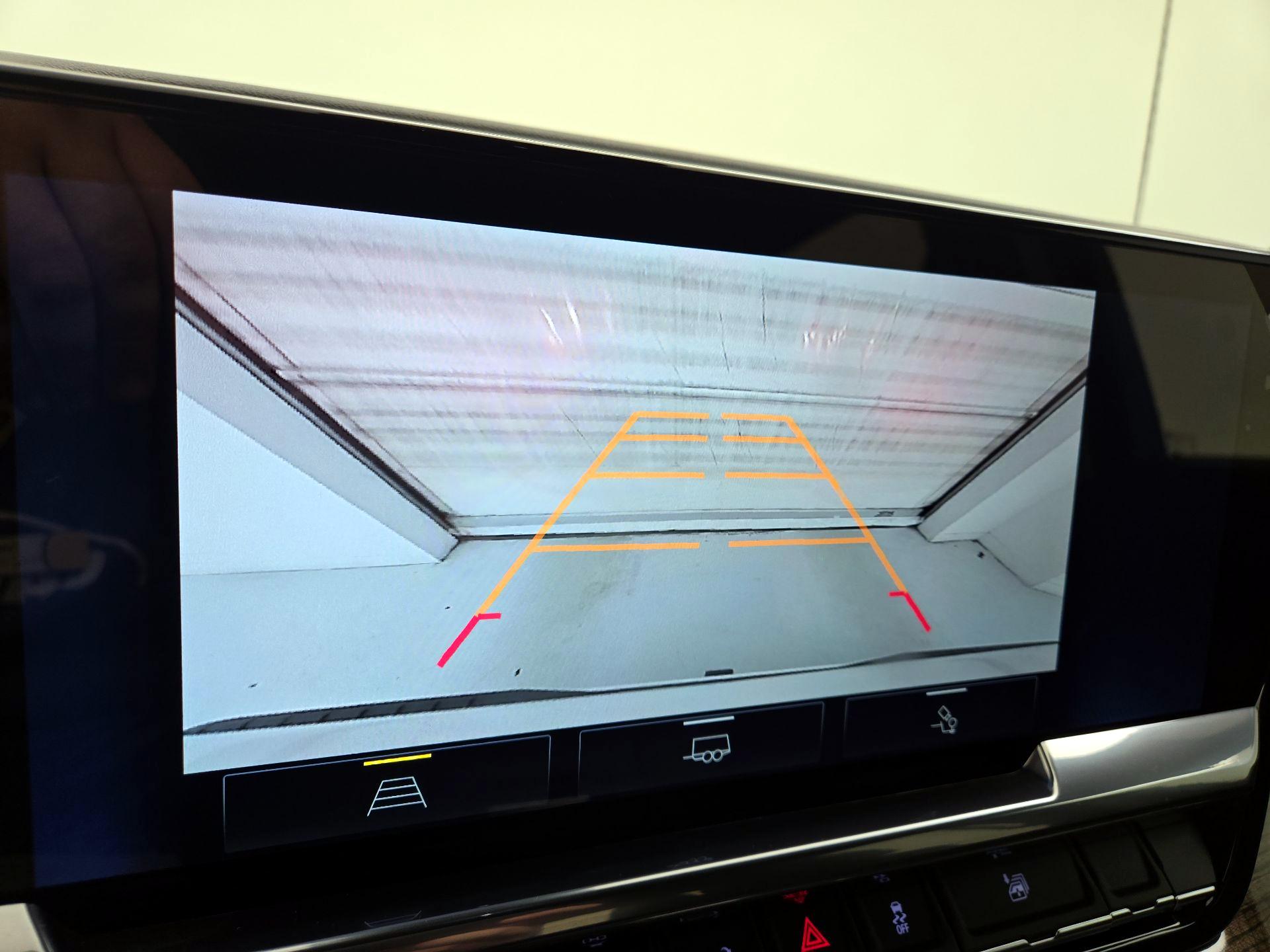 Thumbnail: 2025 Chevrolet Silverado 1500 - 15