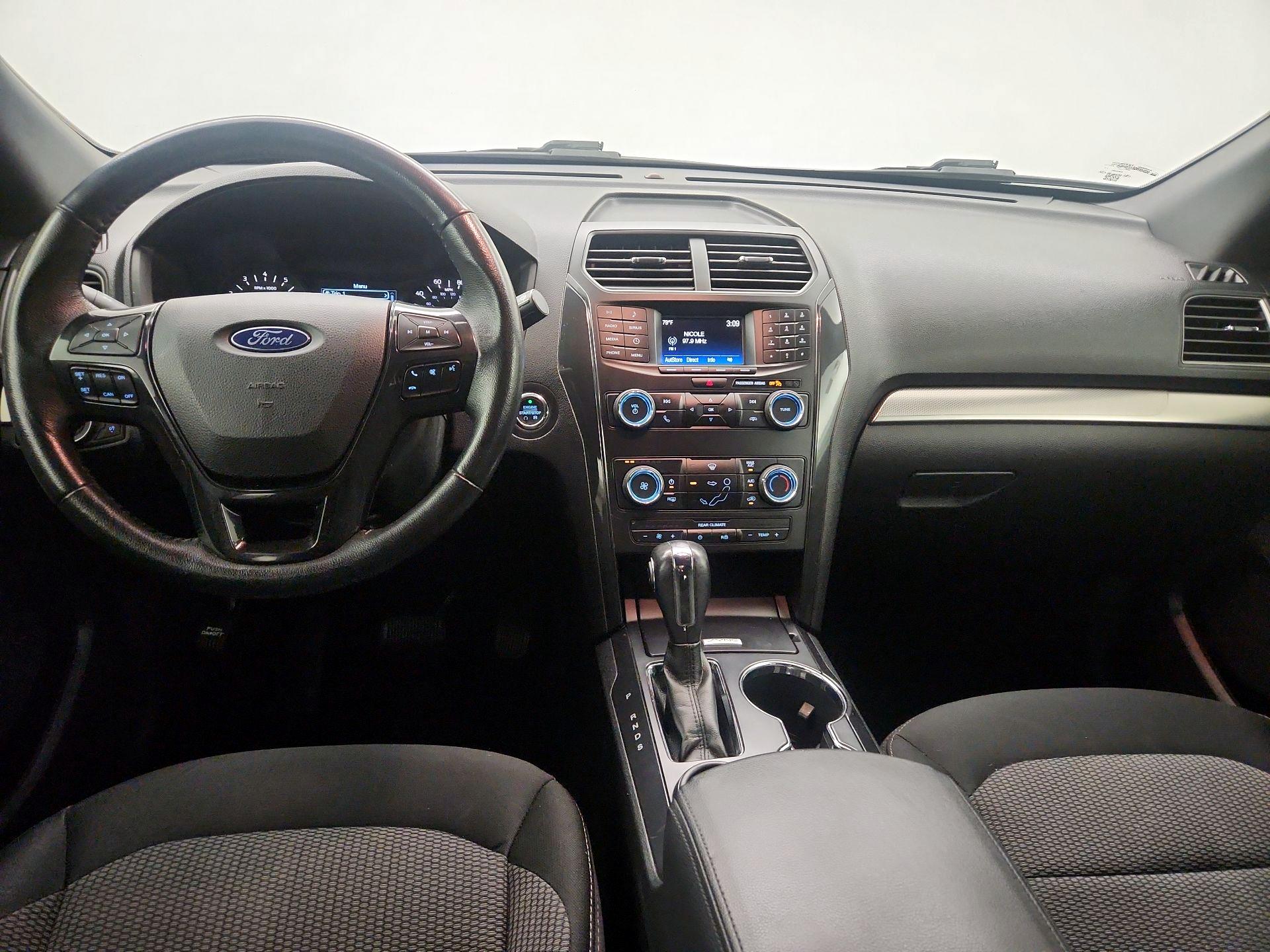 Thumbnail: 2019 Ford Explorer - 9