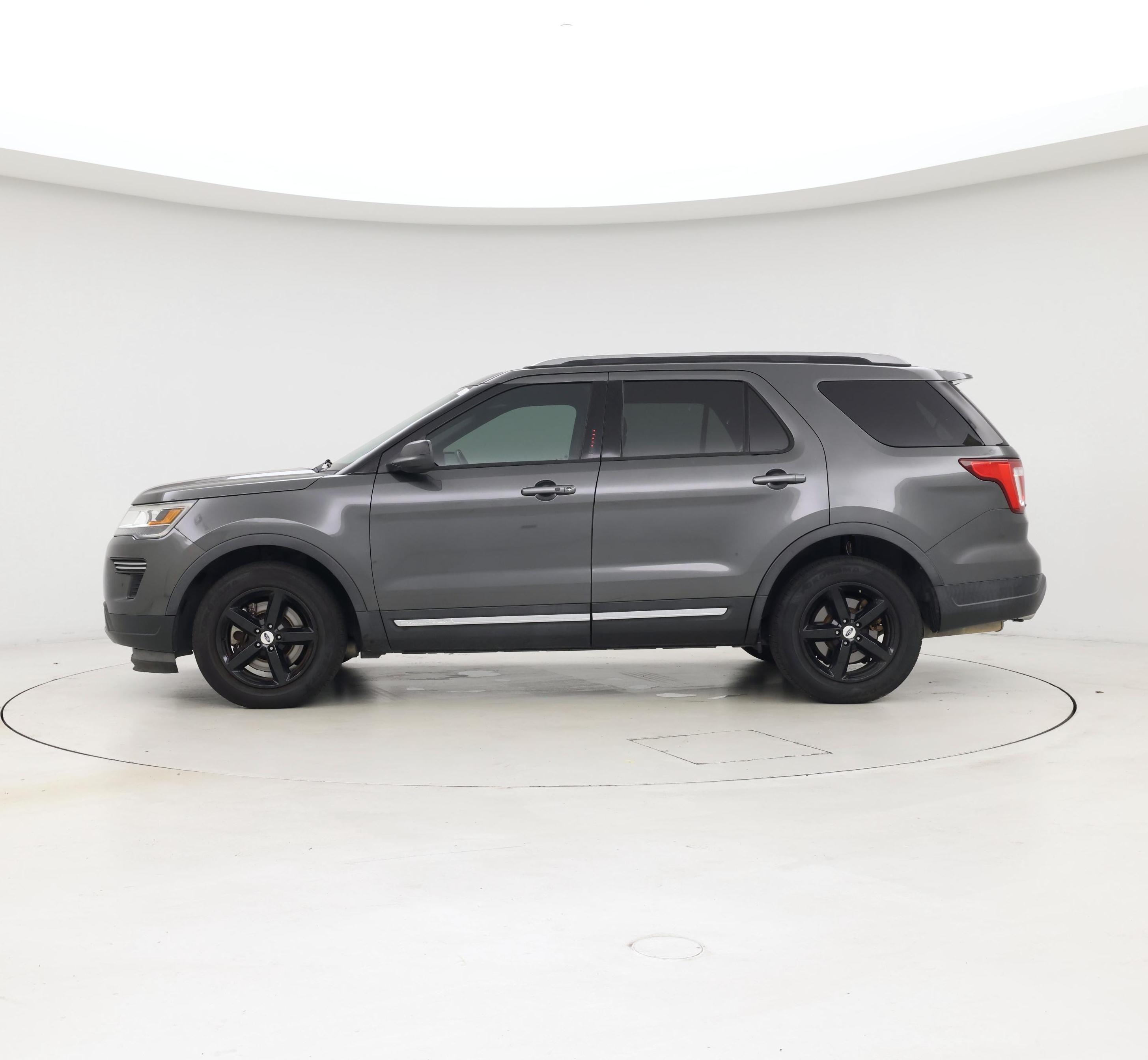Thumbnail: 2019 Ford Explorer - 3
