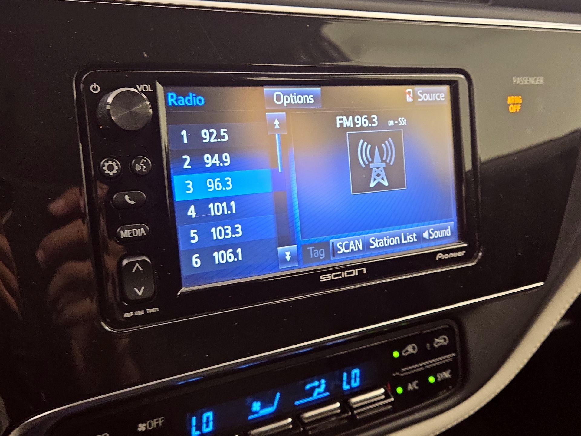 Thumbnail: 2016 Scion iM - 15