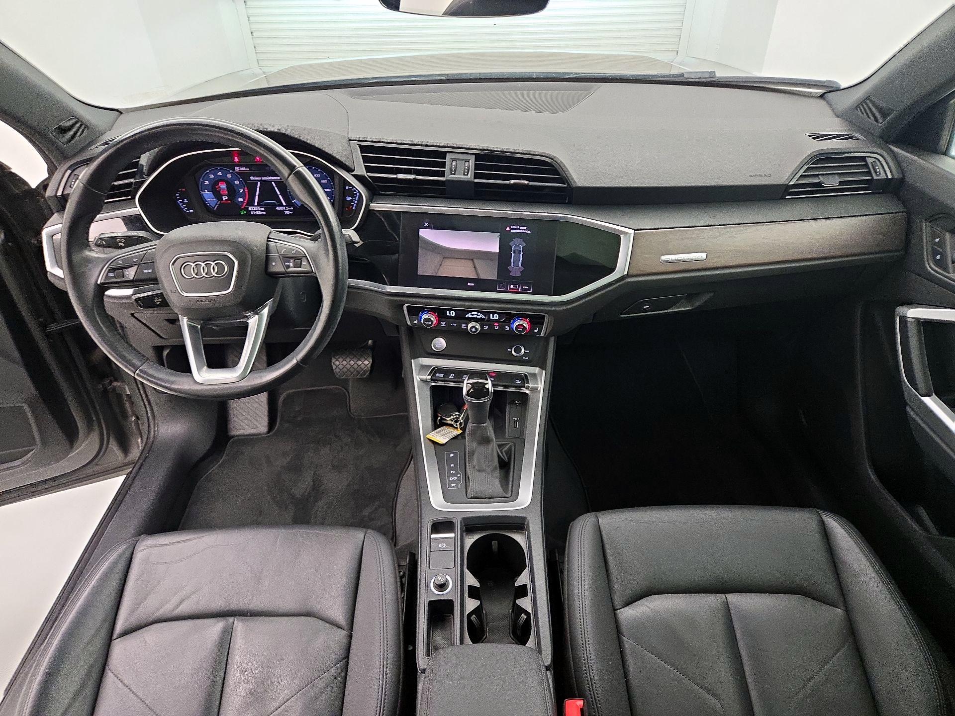 Thumbnail: 2019 Audi Q3 - 9