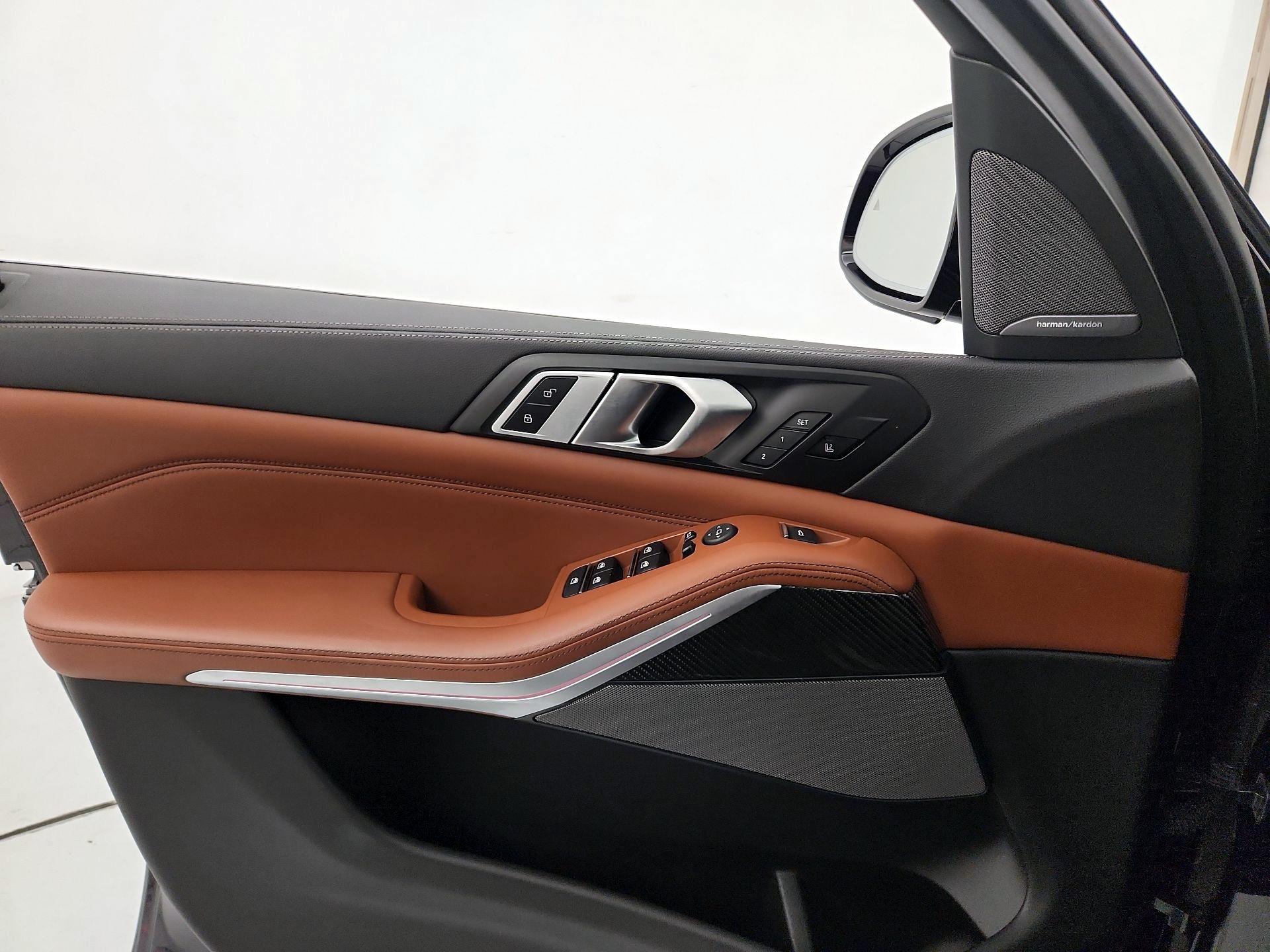 Thumbnail: 2022 BMW X5 - 12