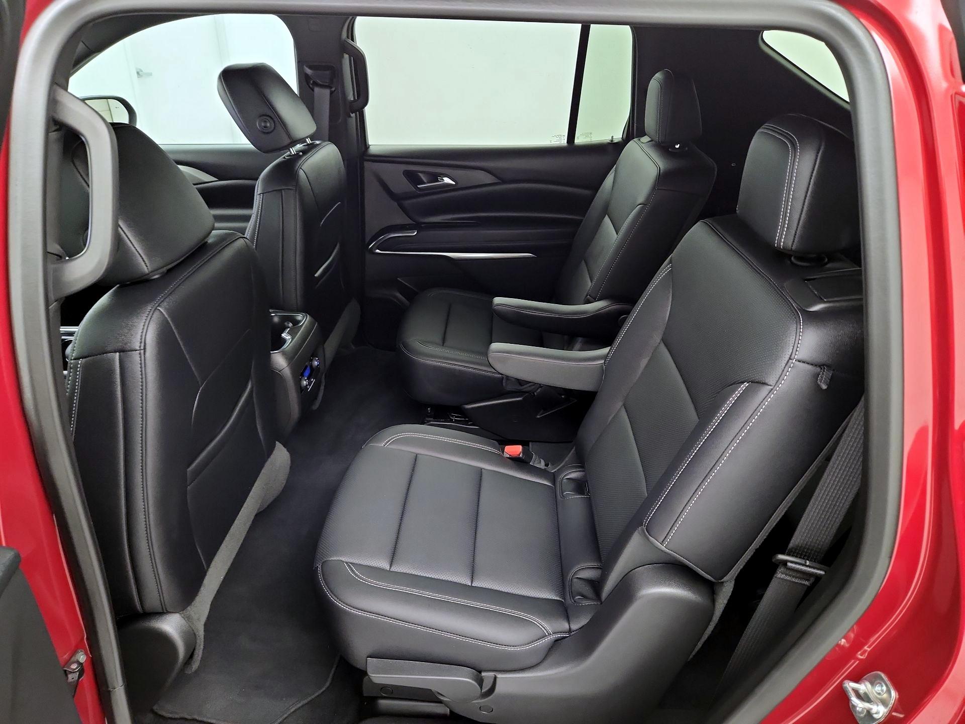 Thumbnail: 2025 Chevrolet Traverse - 20