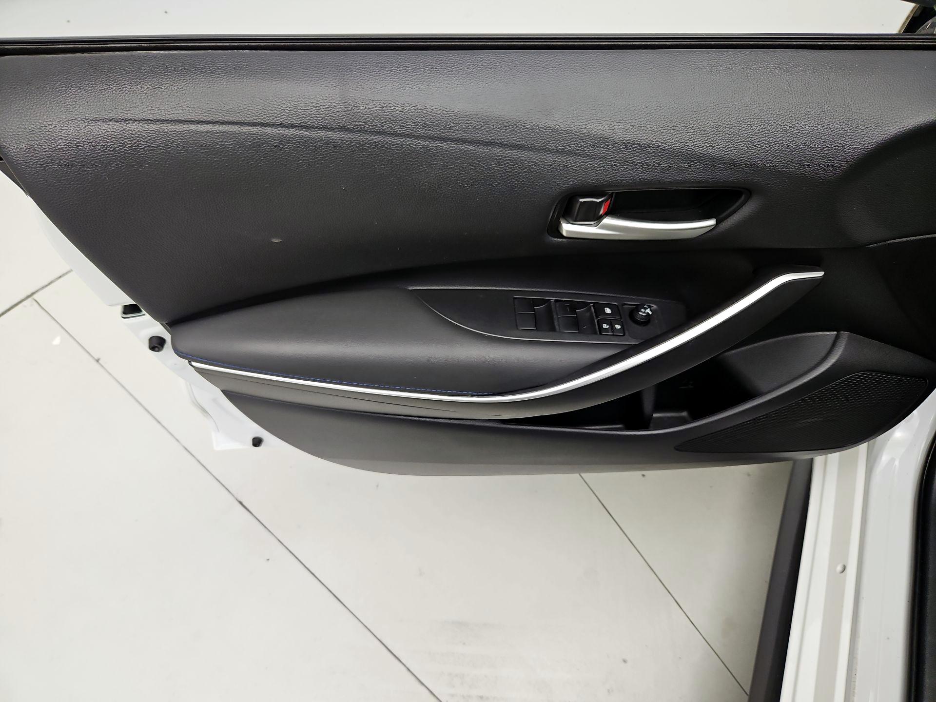 Thumbnail: 2022 Toyota Corolla - 12