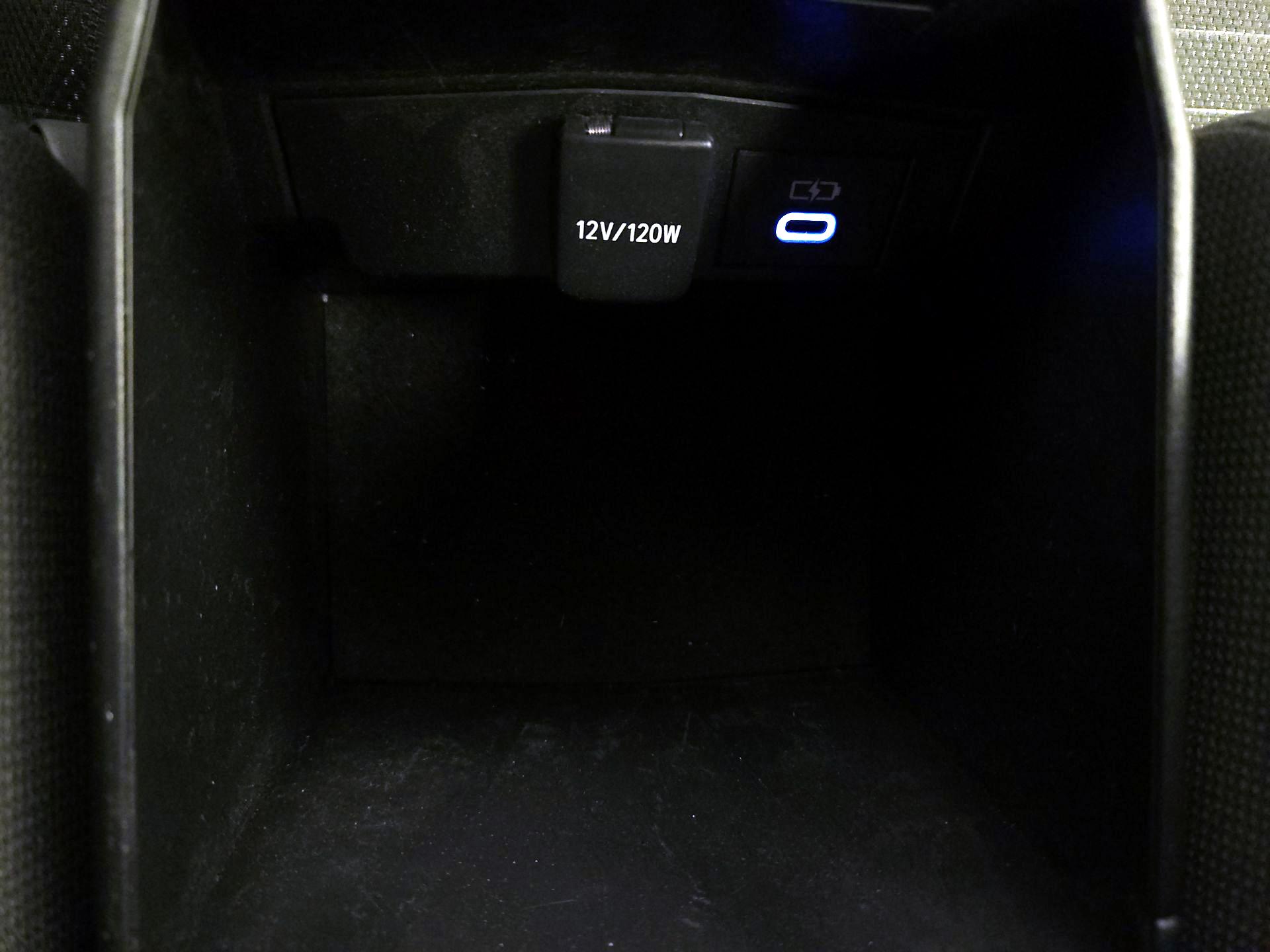 Thumbnail: 2022 Toyota Corolla - 18