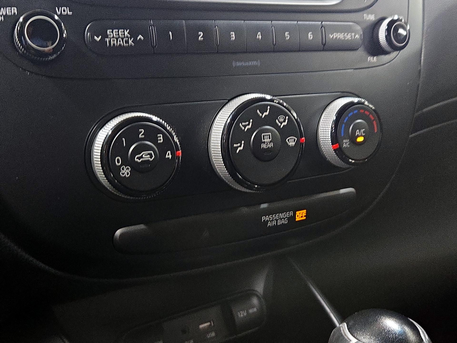 Thumbnail: 2018 Kia Soul - 15