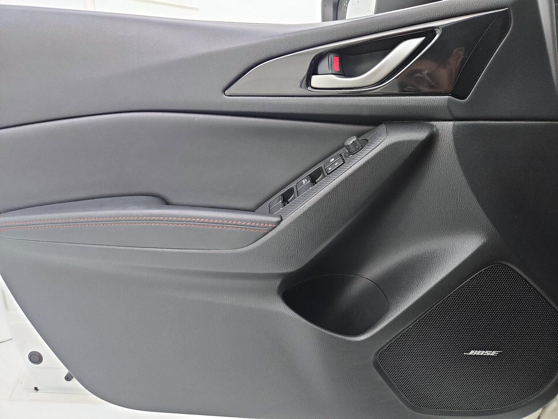 Thumbnail: 2015 Mazda Mazda3 - 12
