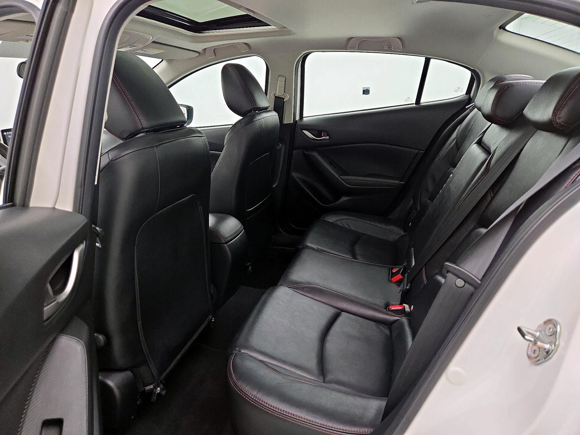 Thumbnail: 2015 Mazda Mazda3 - 20