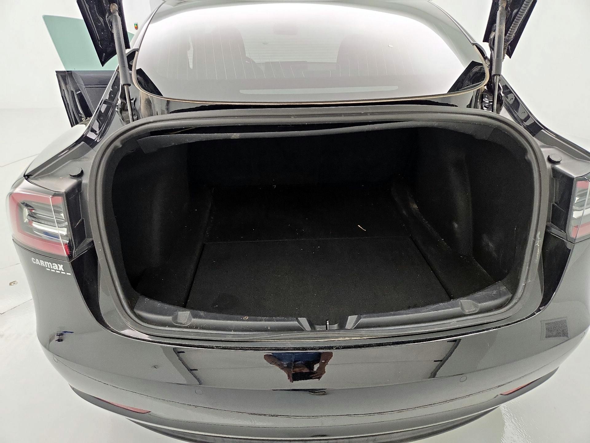 Thumbnail: 2019 Tesla Model 3 - 20