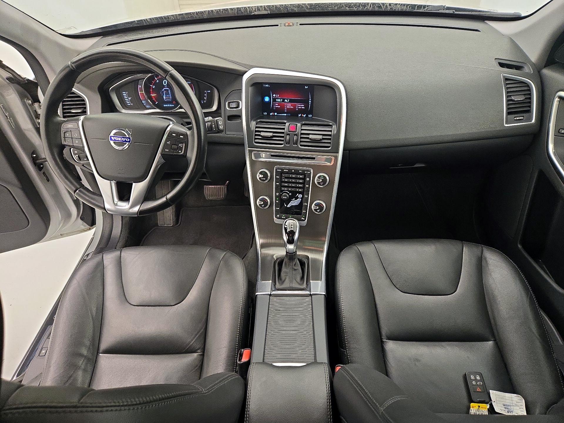 Thumbnail: 2015 Volvo XC60 - 9