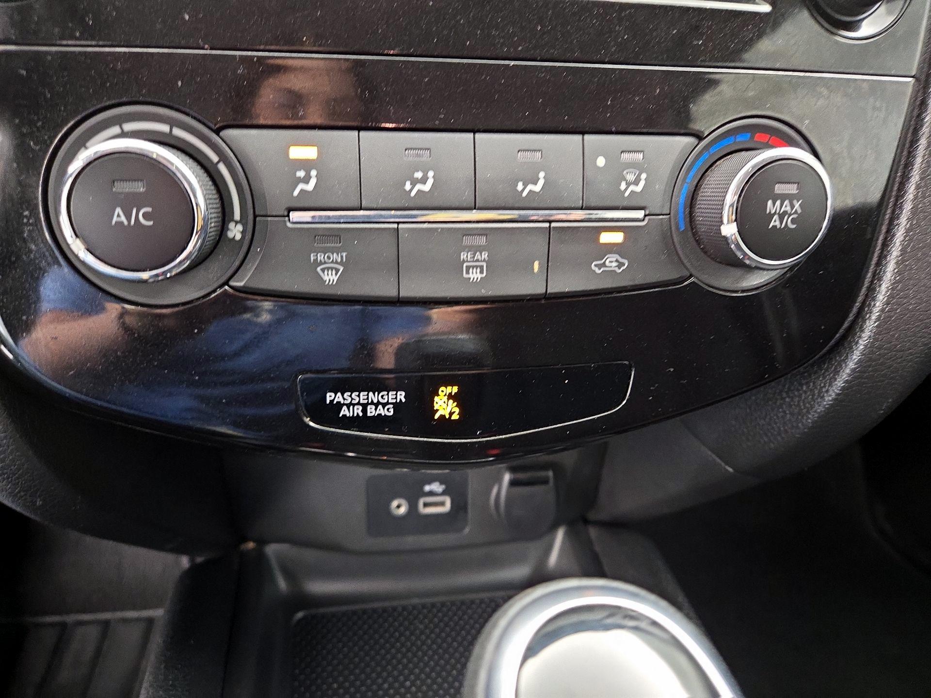 Thumbnail: 2019 Nissan Rogue Sport - 16