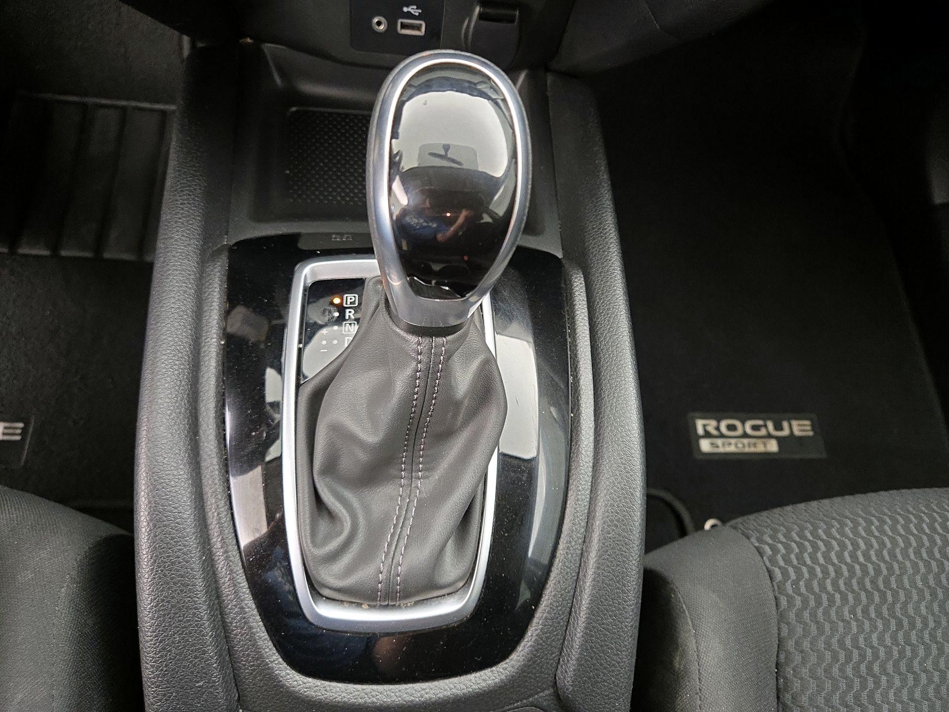 Thumbnail: 2019 Nissan Rogue Sport - 17
