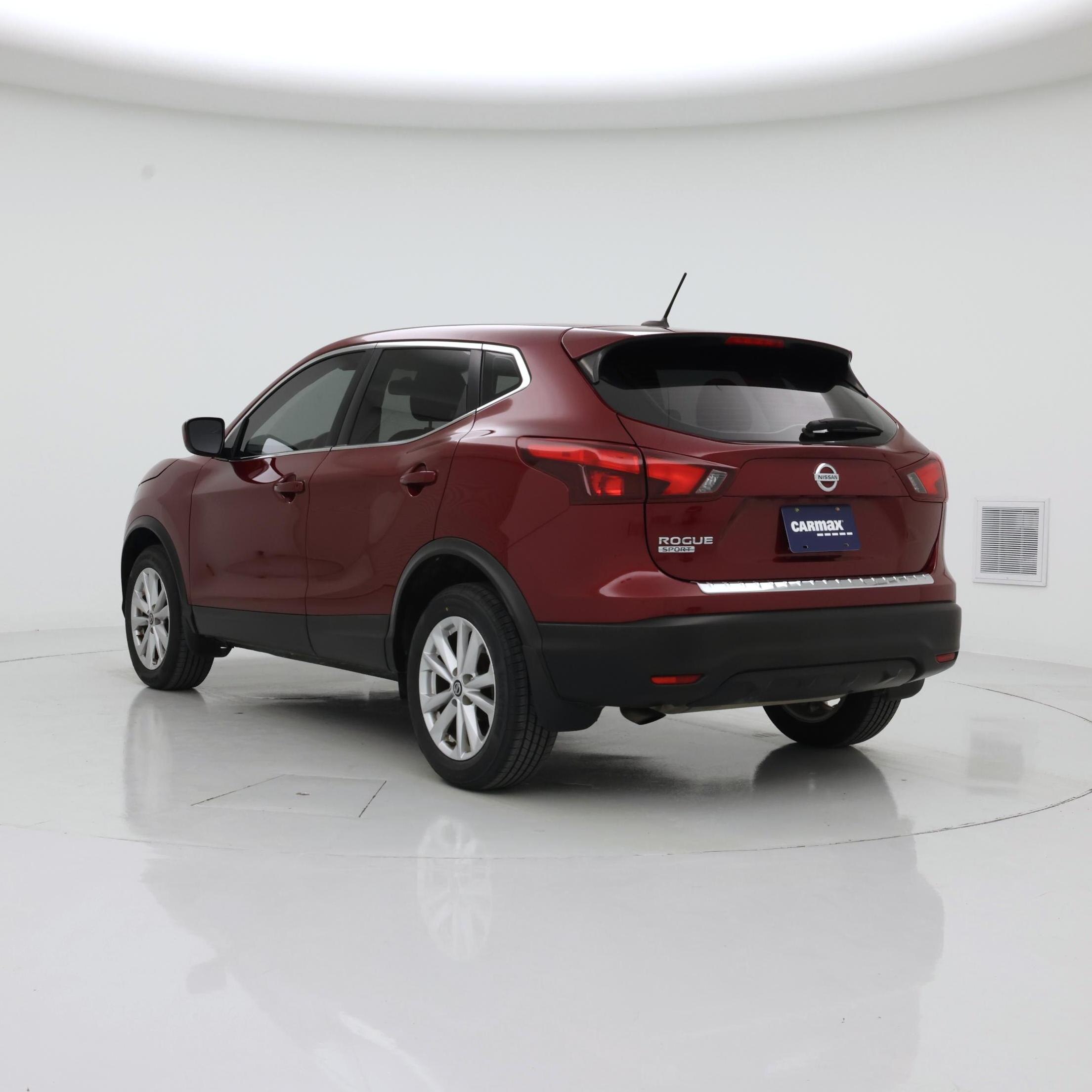 Thumbnail: 2019 Nissan Rogue Sport - 2