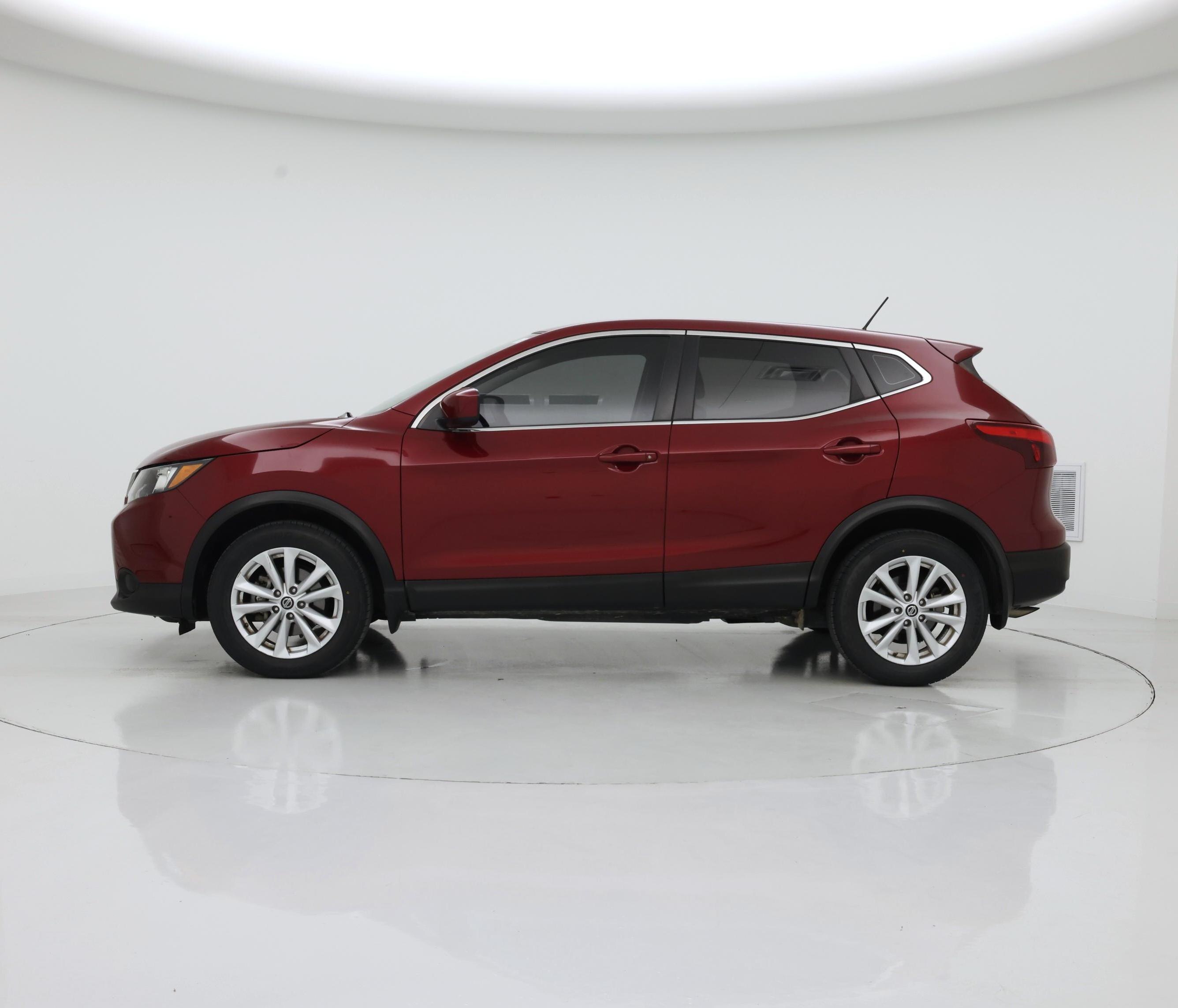 Thumbnail: 2019 Nissan Rogue Sport - 3