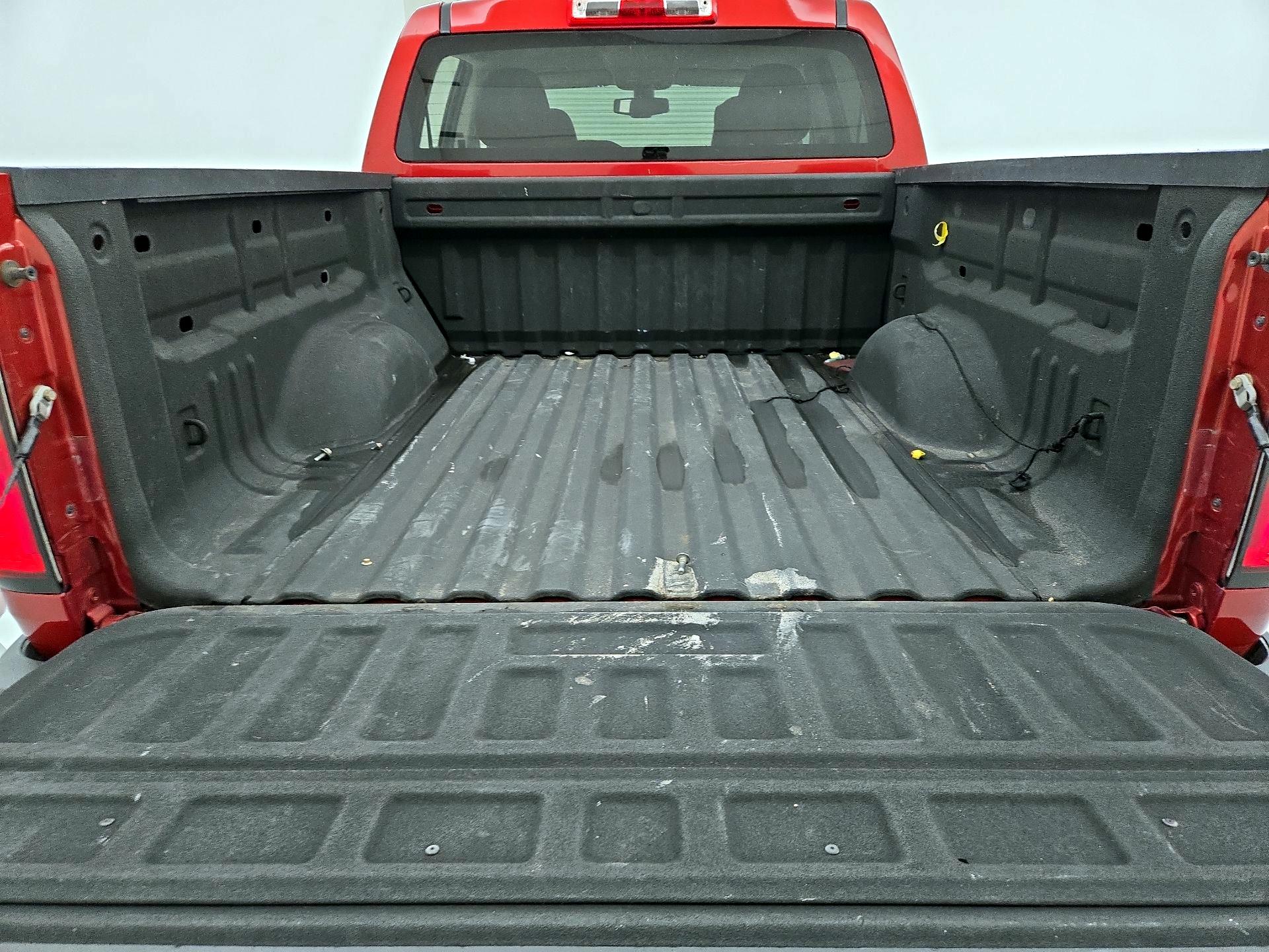 Thumbnail: 2015 Chevrolet Colorado - 20