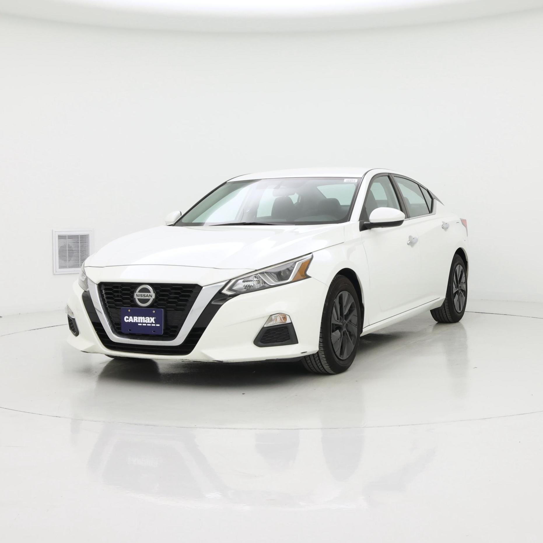 Thumbnail: 2019 Nissan Altima - 4