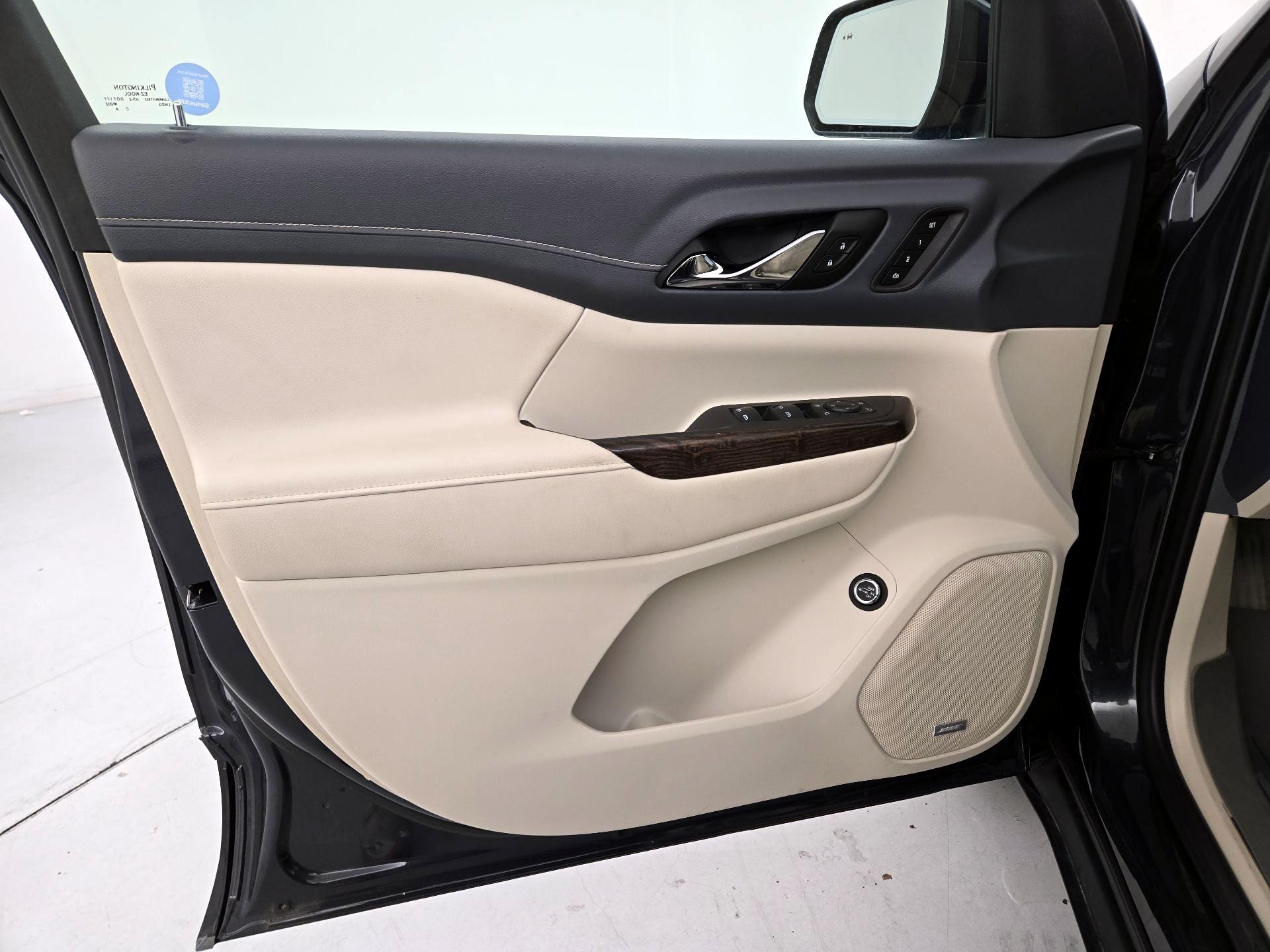 Thumbnail: 2021 GMC Acadia - 12